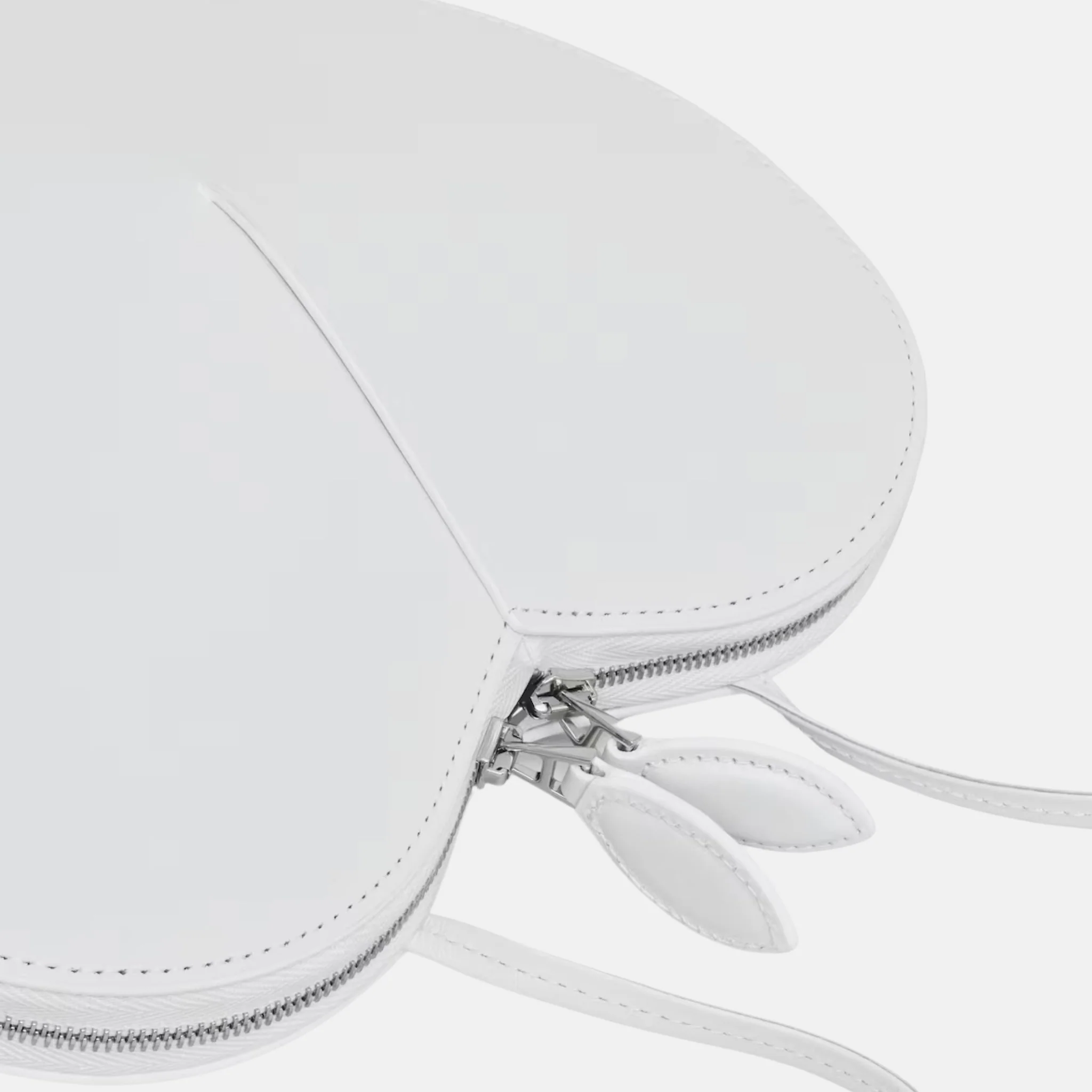 Le Coeur Bag In Calfskin - Image 12