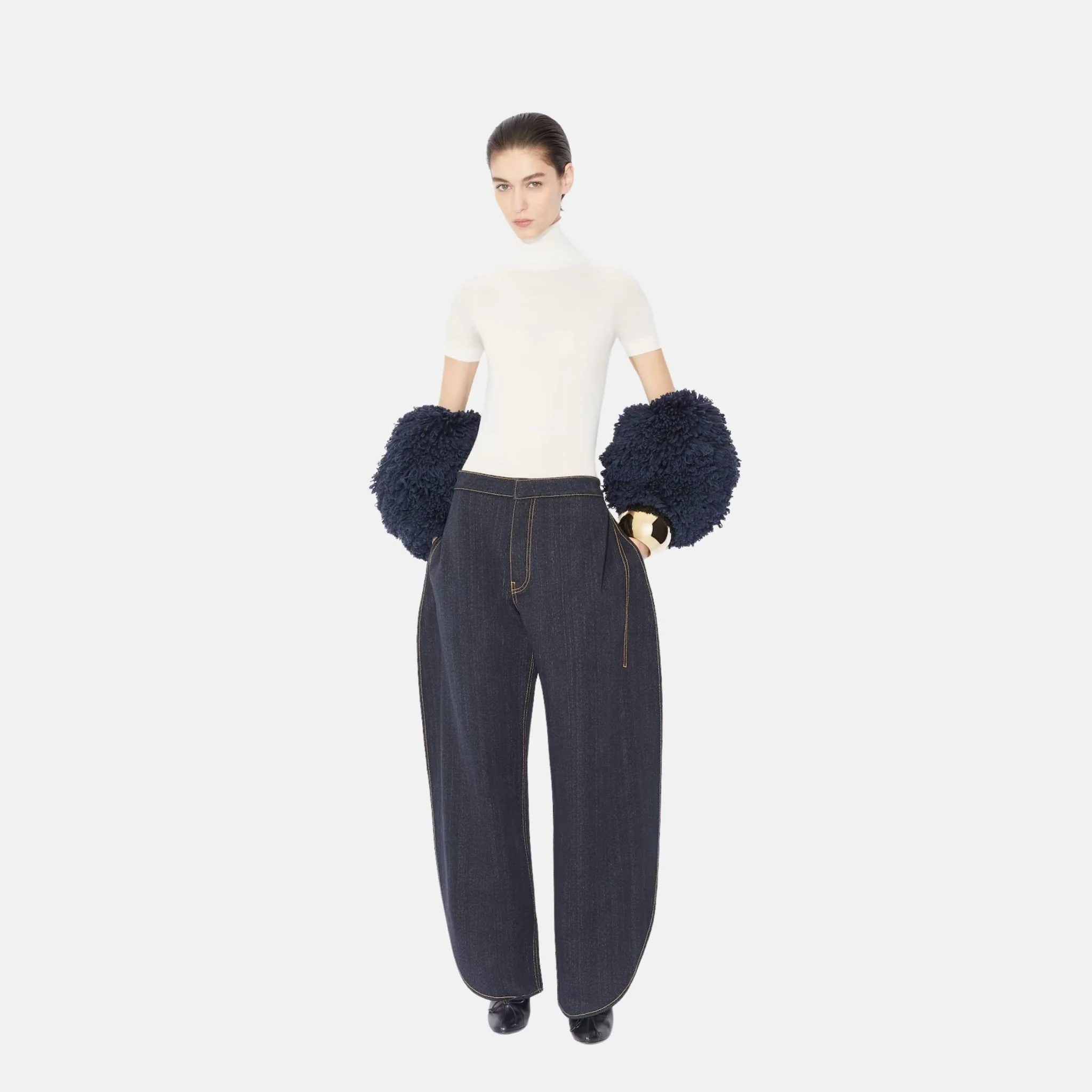 Short Sleeve Body In Sheer Wool Knit - Image 6