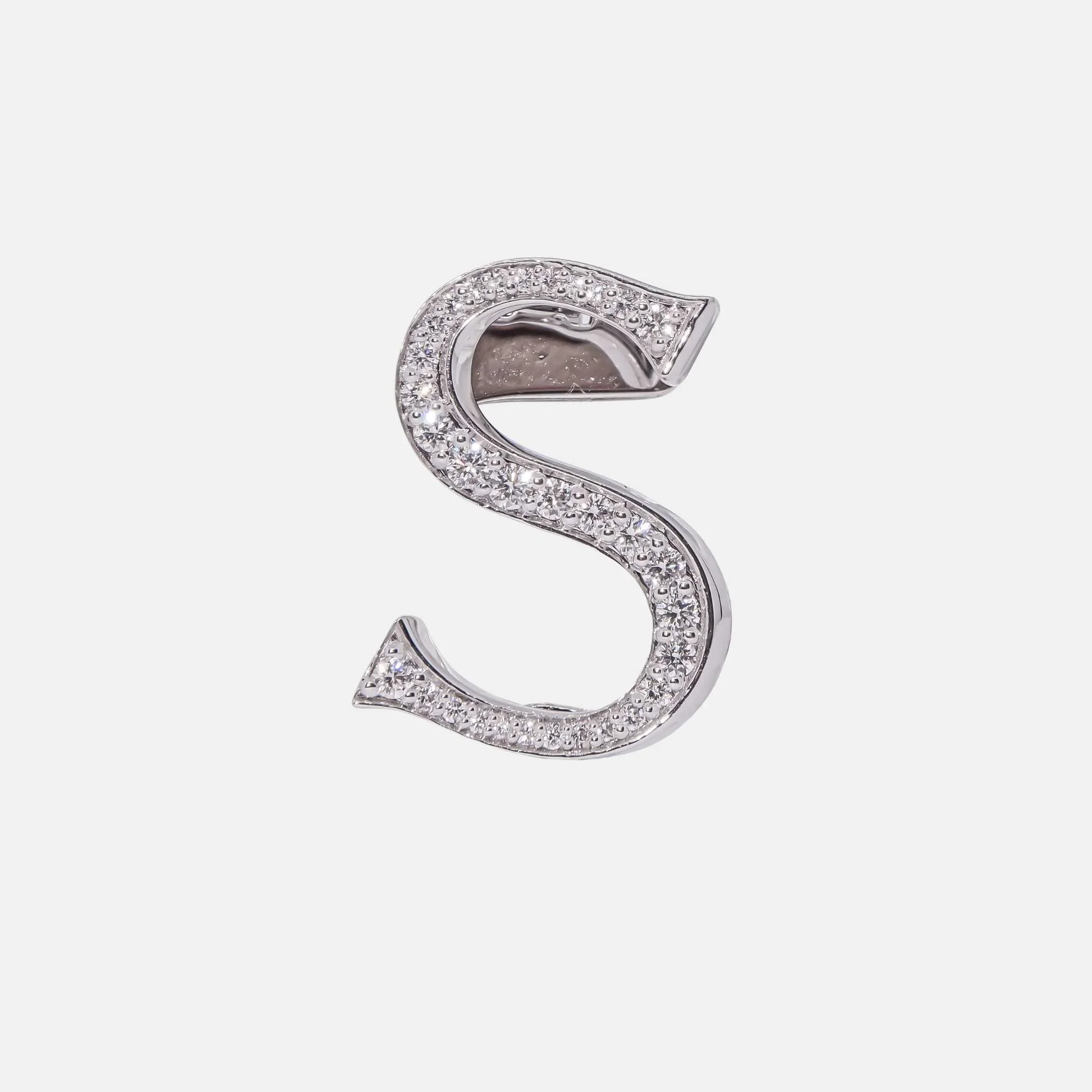 Alphabets Bag Bijoux with Natural Diamonds in White Gold - Image 20