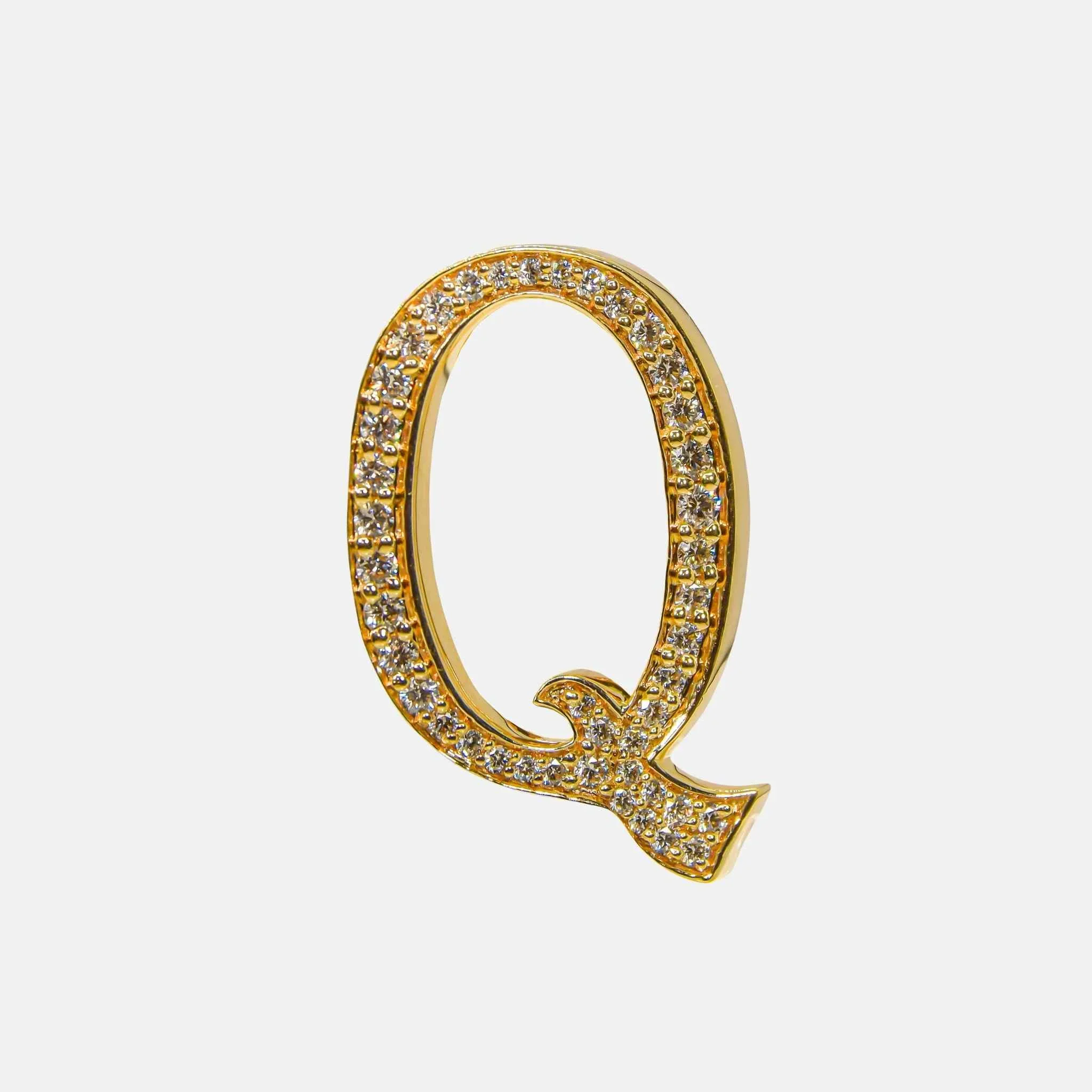 Alphabets Bag Bijoux with Natural Diamonds in Yellow Gold - Image 18