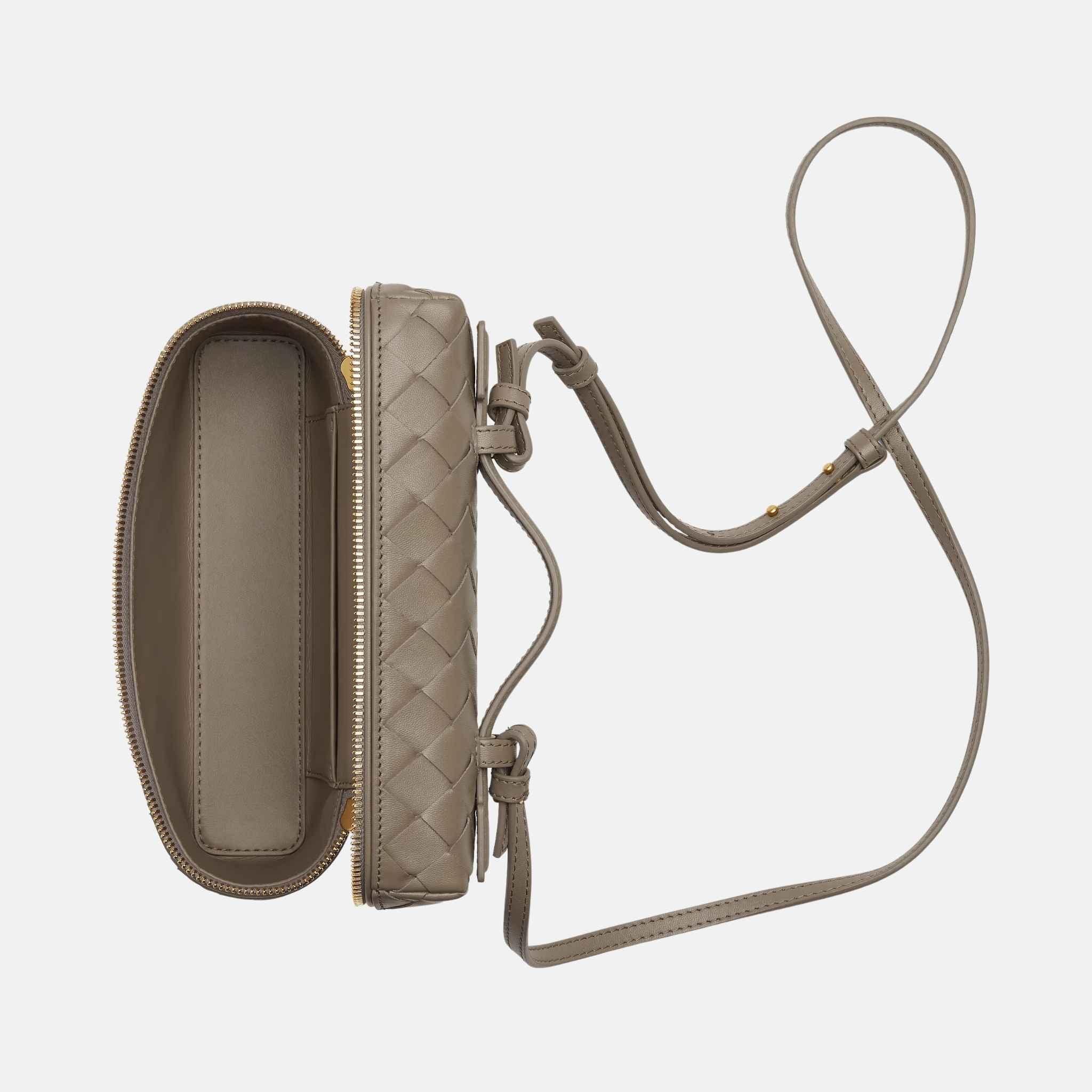 Bang Bang Vanity Case Intrecciato Leather - Image 20
