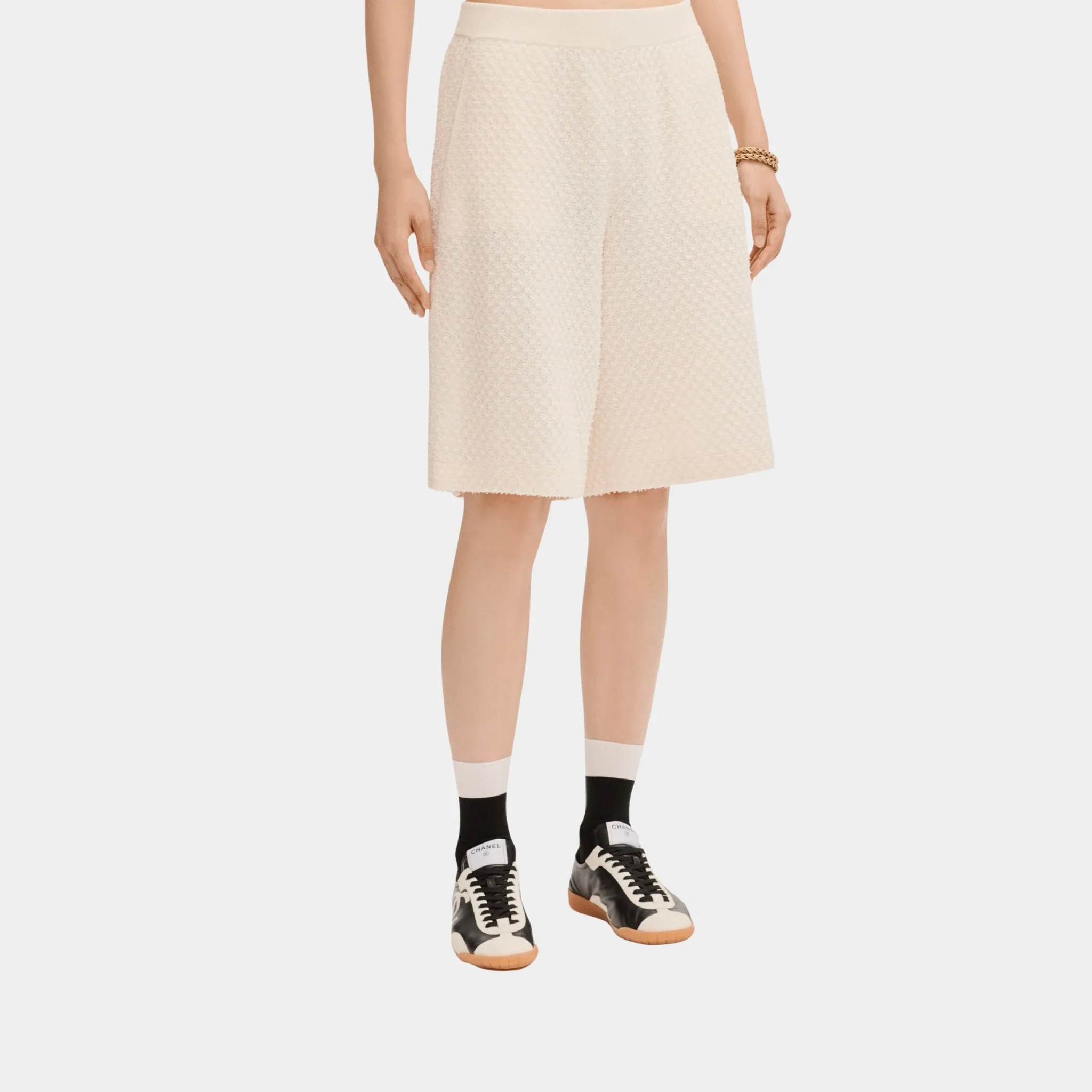 Bermuda Shorts in Silk Ecru