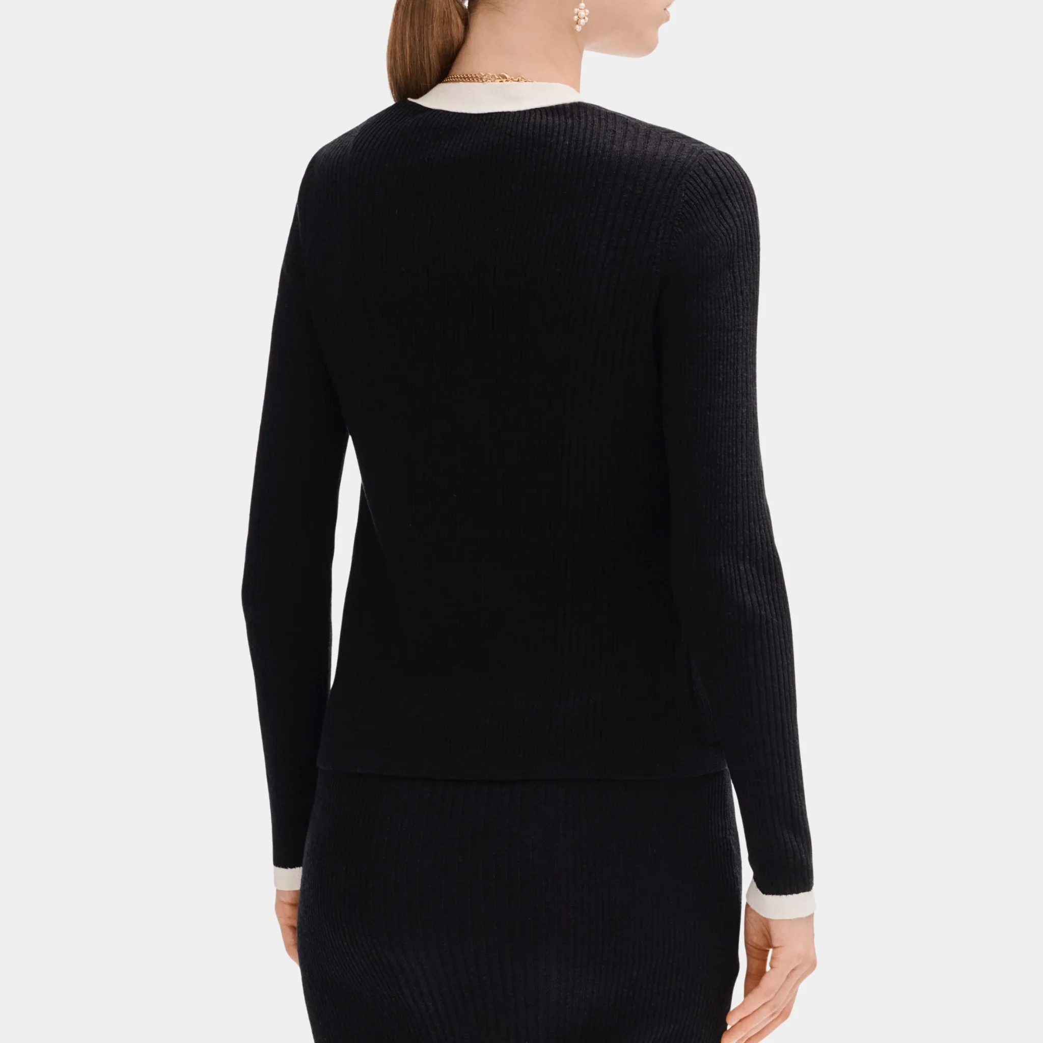 Black and White Cardigan in Linen and Cotton - Image 2