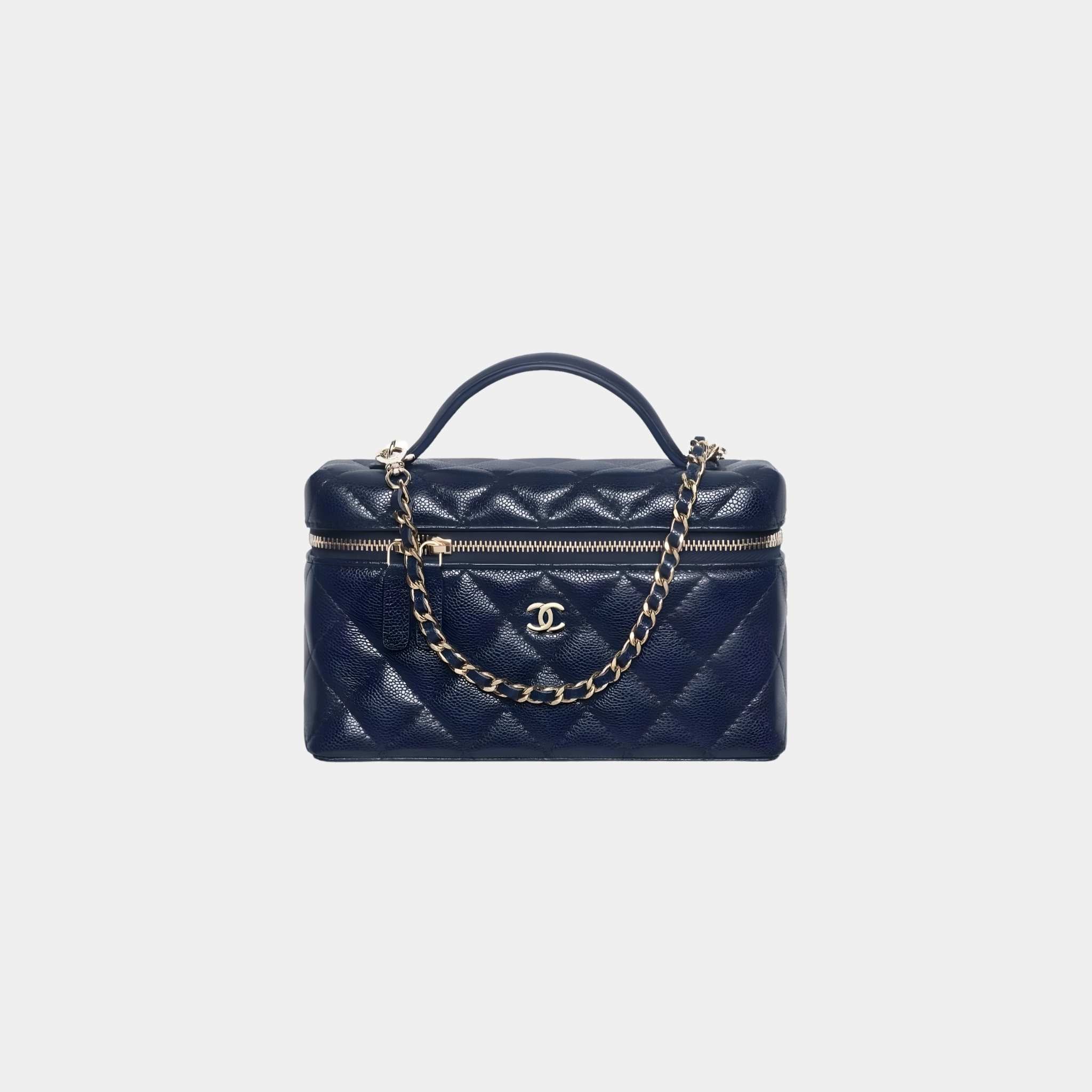 Classic Vanity with Chain in Grained Shiny Calfskin - Image 6