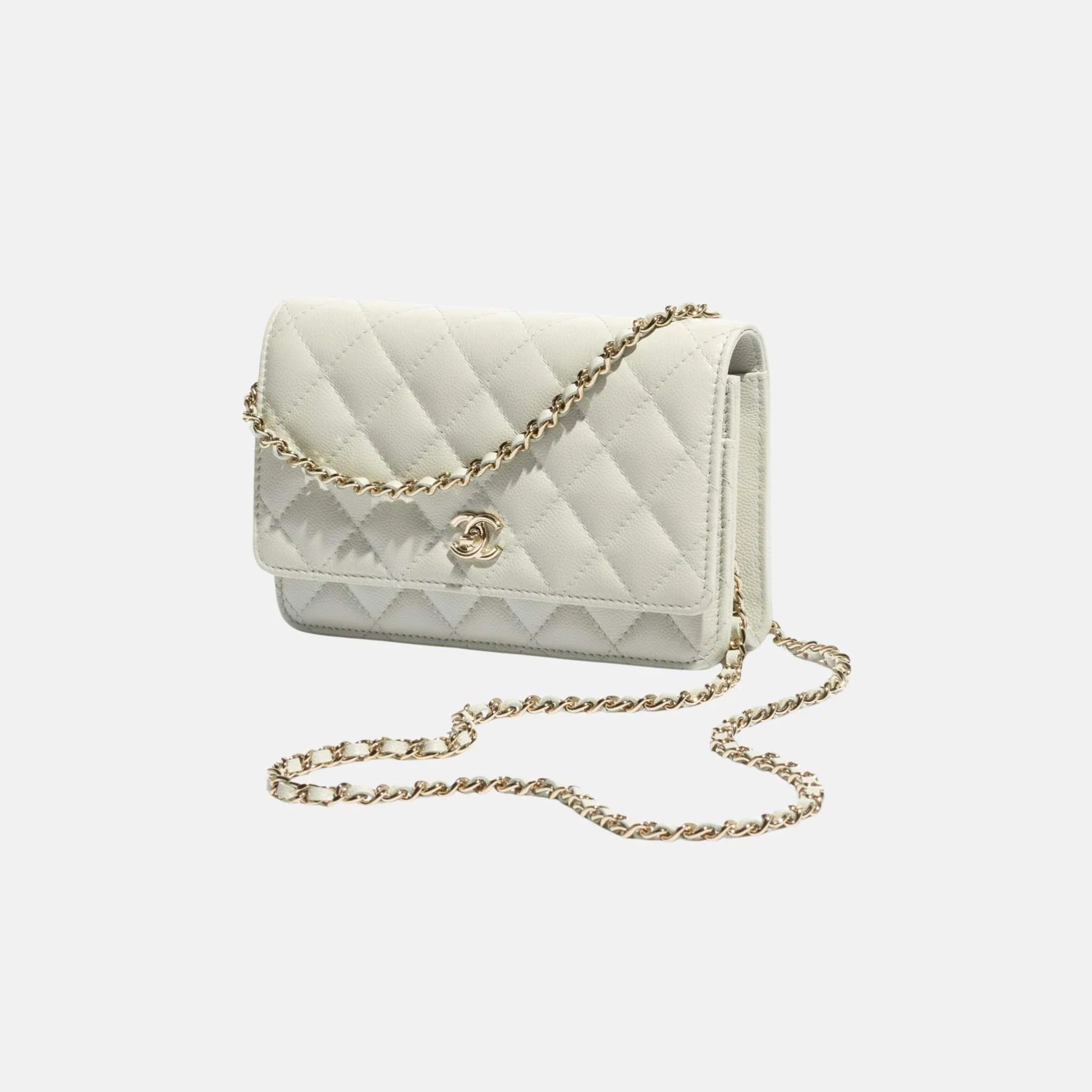 Classic Wallet on Chain in Grained Shiny Calfskin and Gold Tone Metal - Image 2