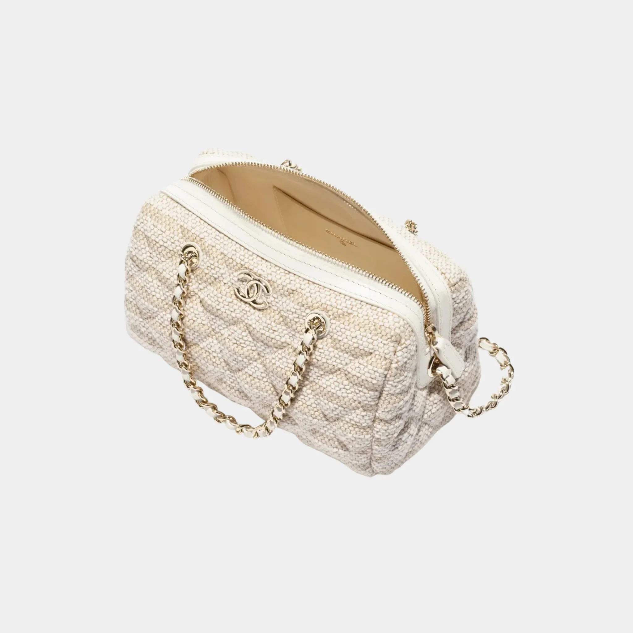 Clutch With Chain Printed Fabric & Gold Metal - Image 2
