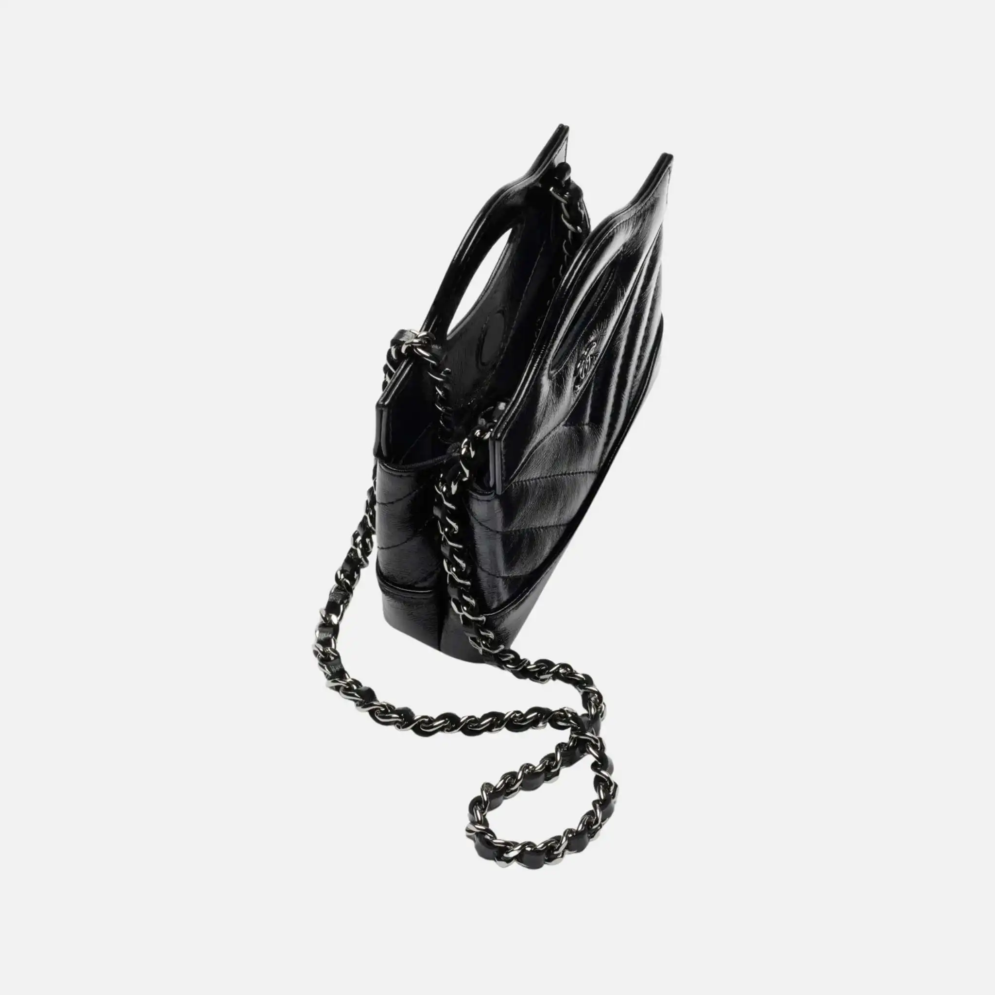 Clutch With Chain Shiny Lambskin Ruthenium Metal - Image 2