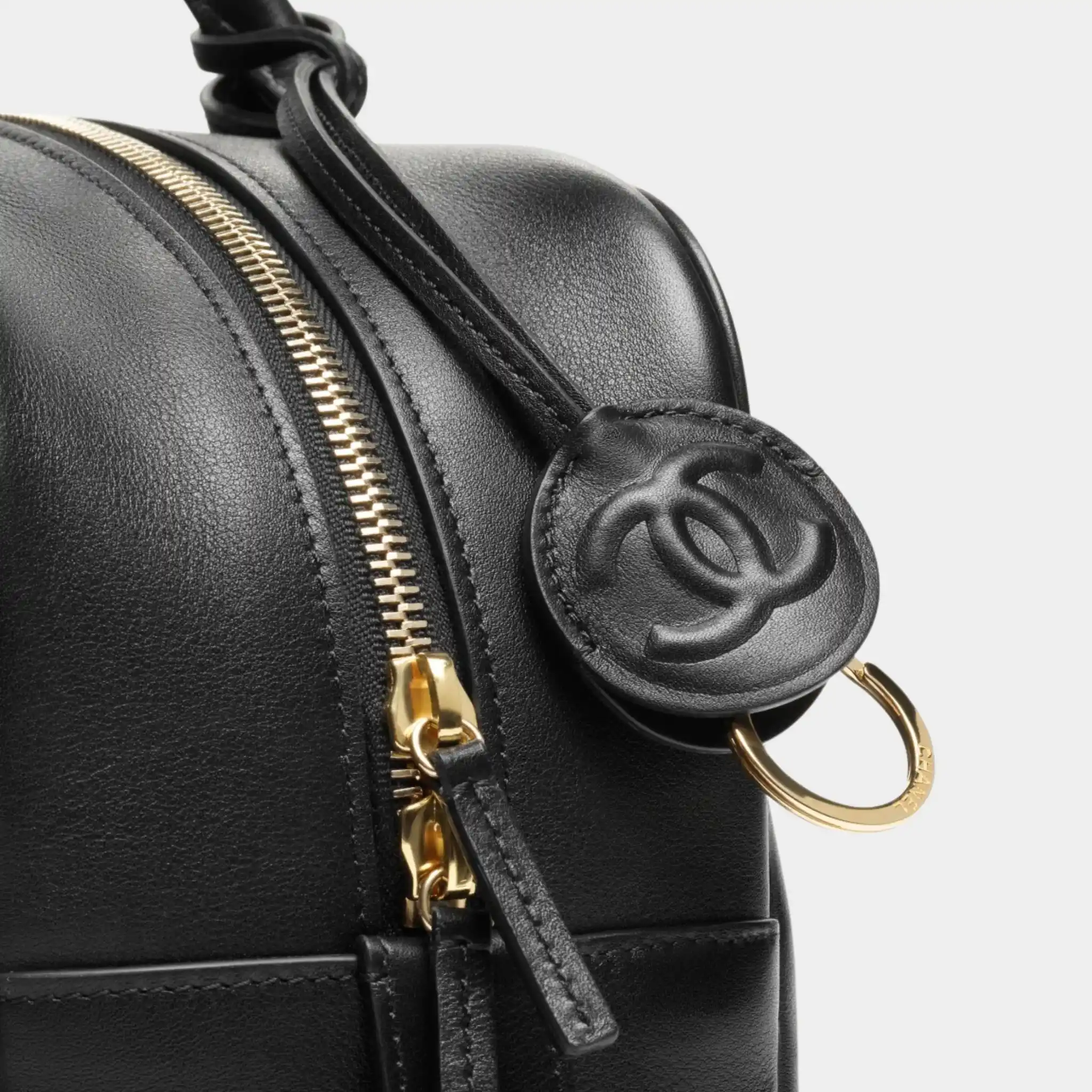 Large bowling Bag Calfskin & Gold-Plated Metal Black - Image 3
