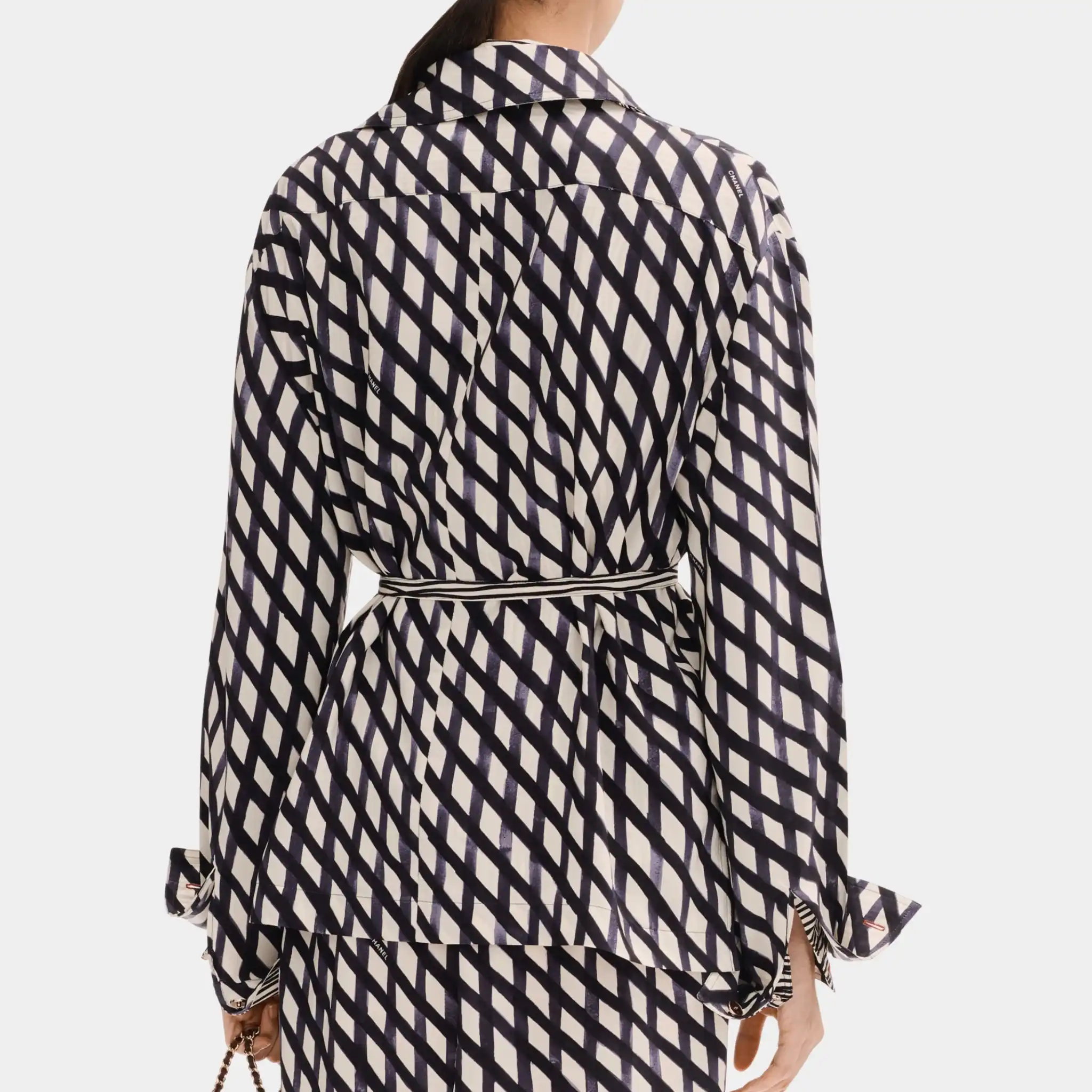 Long Sleeved Blouse in Printed Crepe de Chine - Image 2