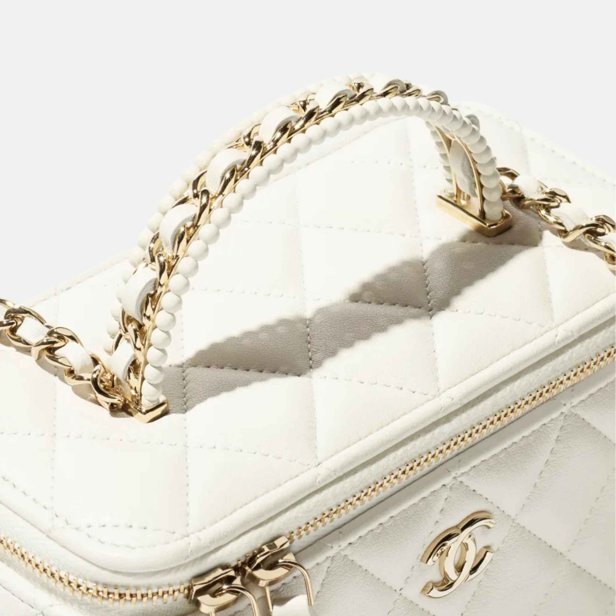 Long Vanity With Chain In Lambskin & Pearls White - Image 3
