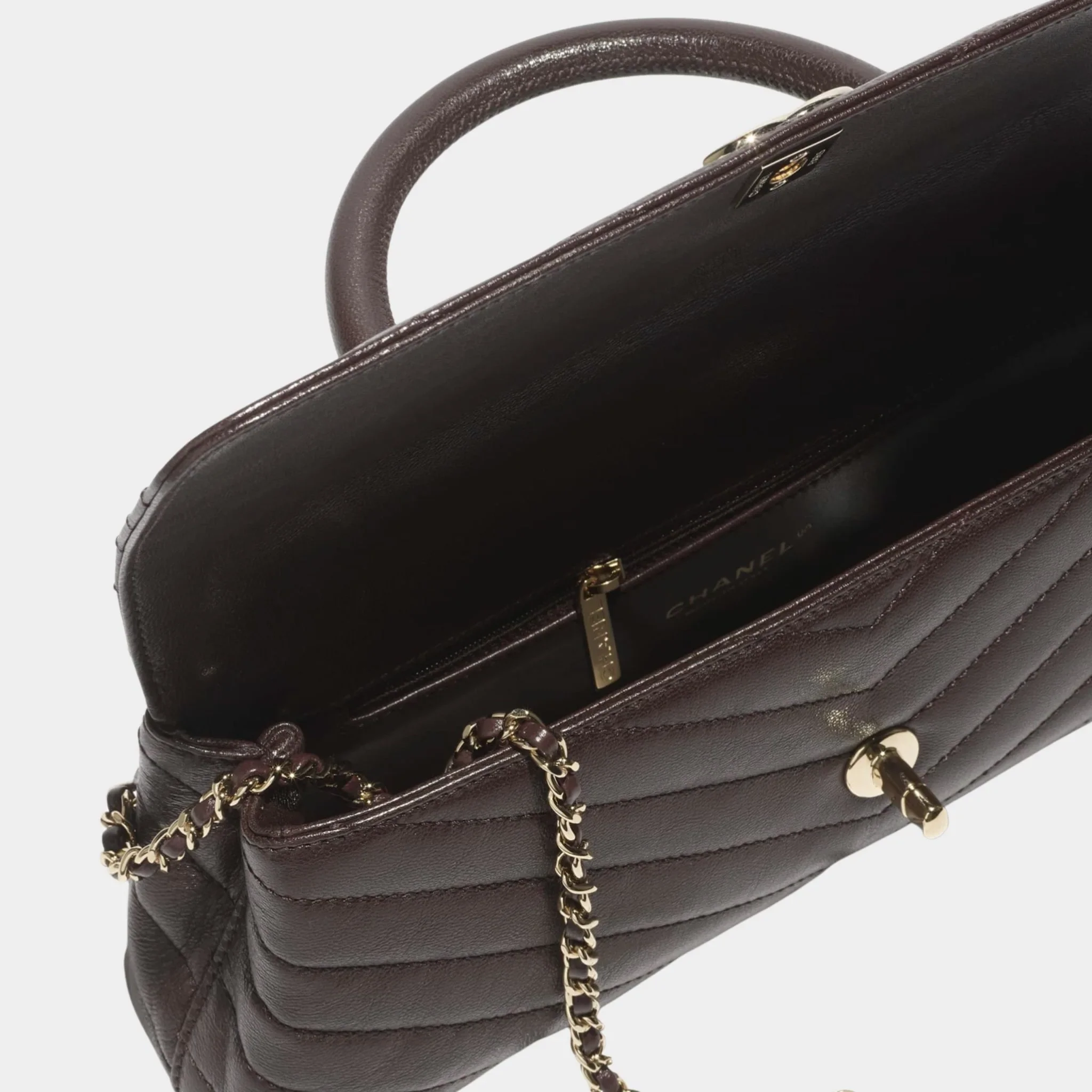 Maxi Flap Bag With Top Handle Leather & Gold Tone Metal - Image 2