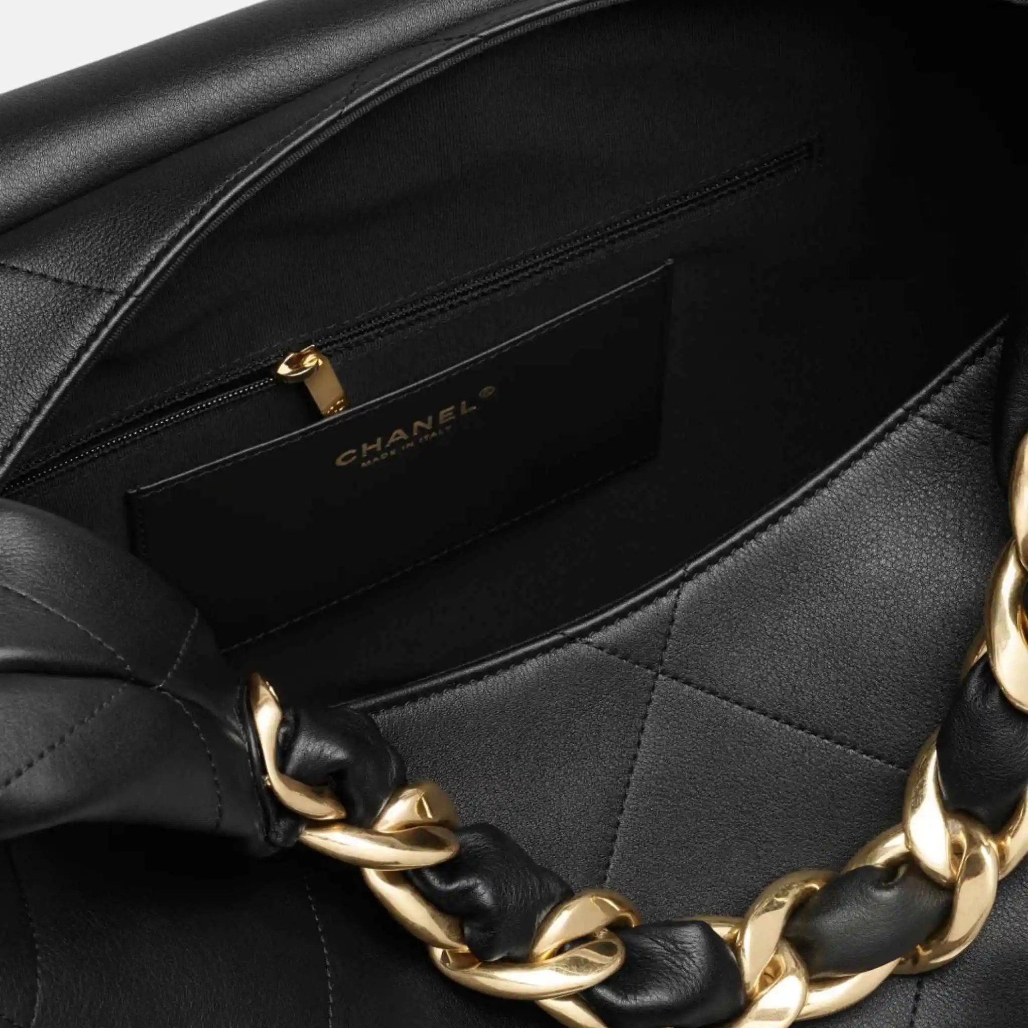 Maxi Hobo Bag Shiny Calfskin Gold Tone Metal - Image 4