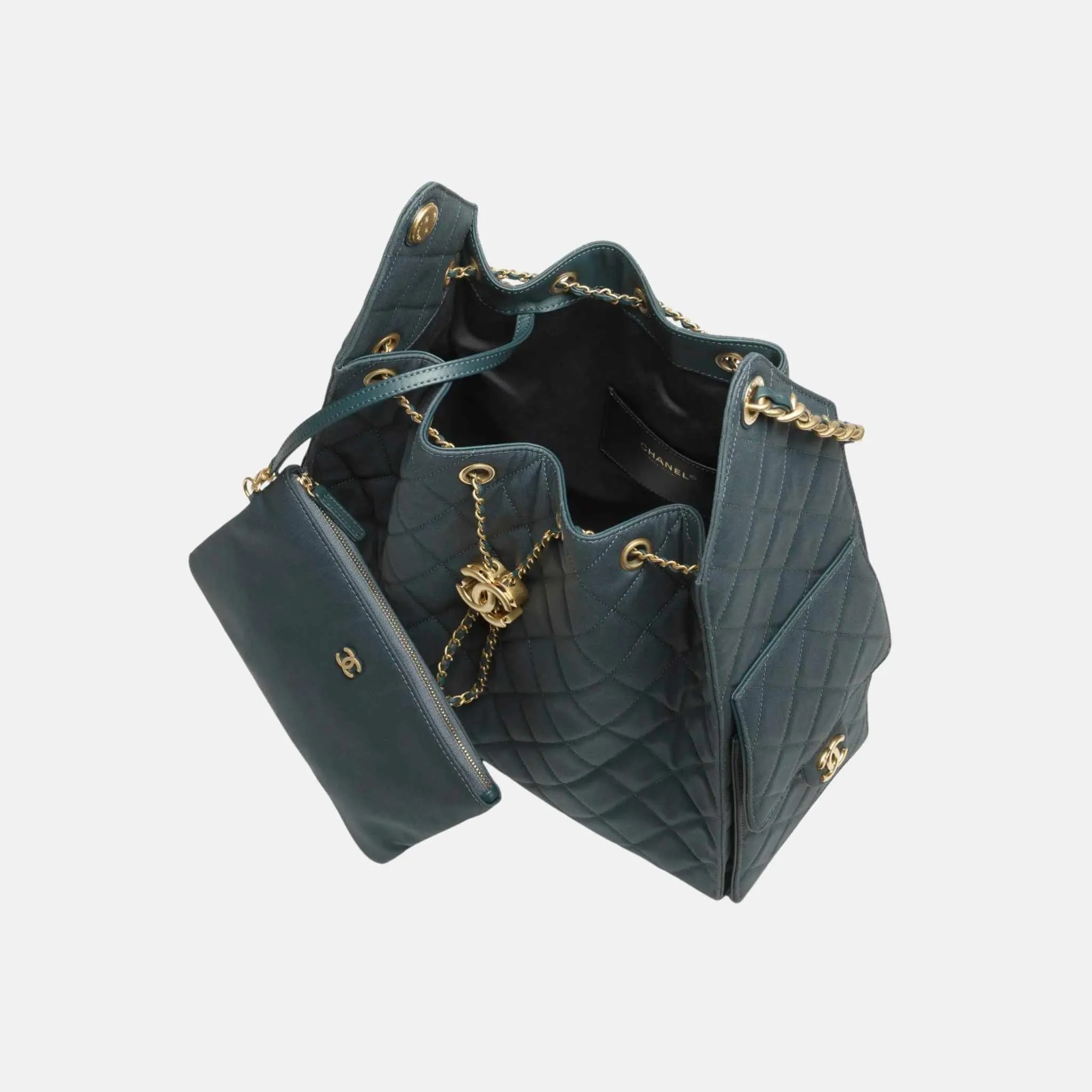 Medium Chanel 25 Bag in Dark Blue Canvas and Gold Metal - Image 2