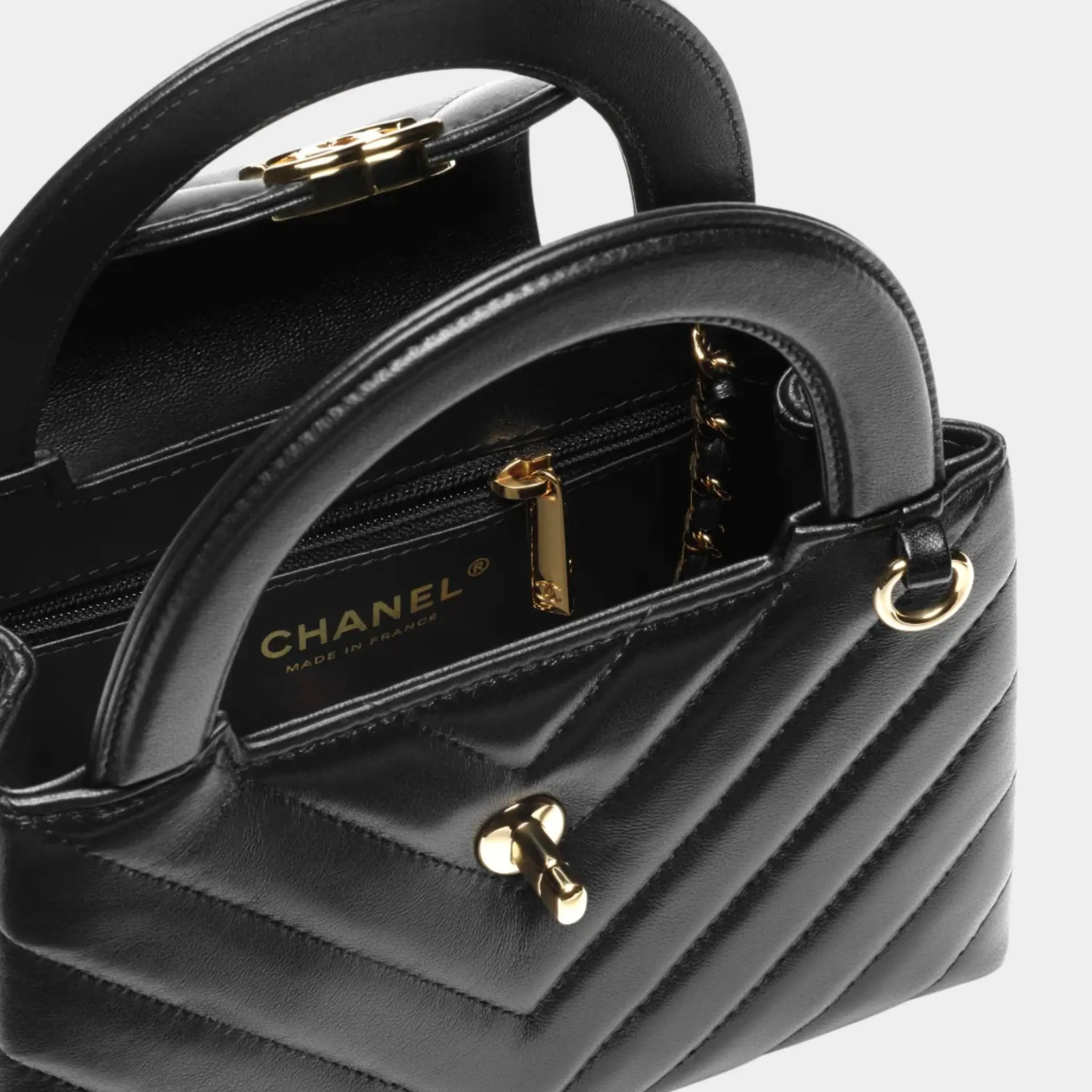 Mini Tote Bag Shiny Lamb & Gold-Plated Metal - Image 3