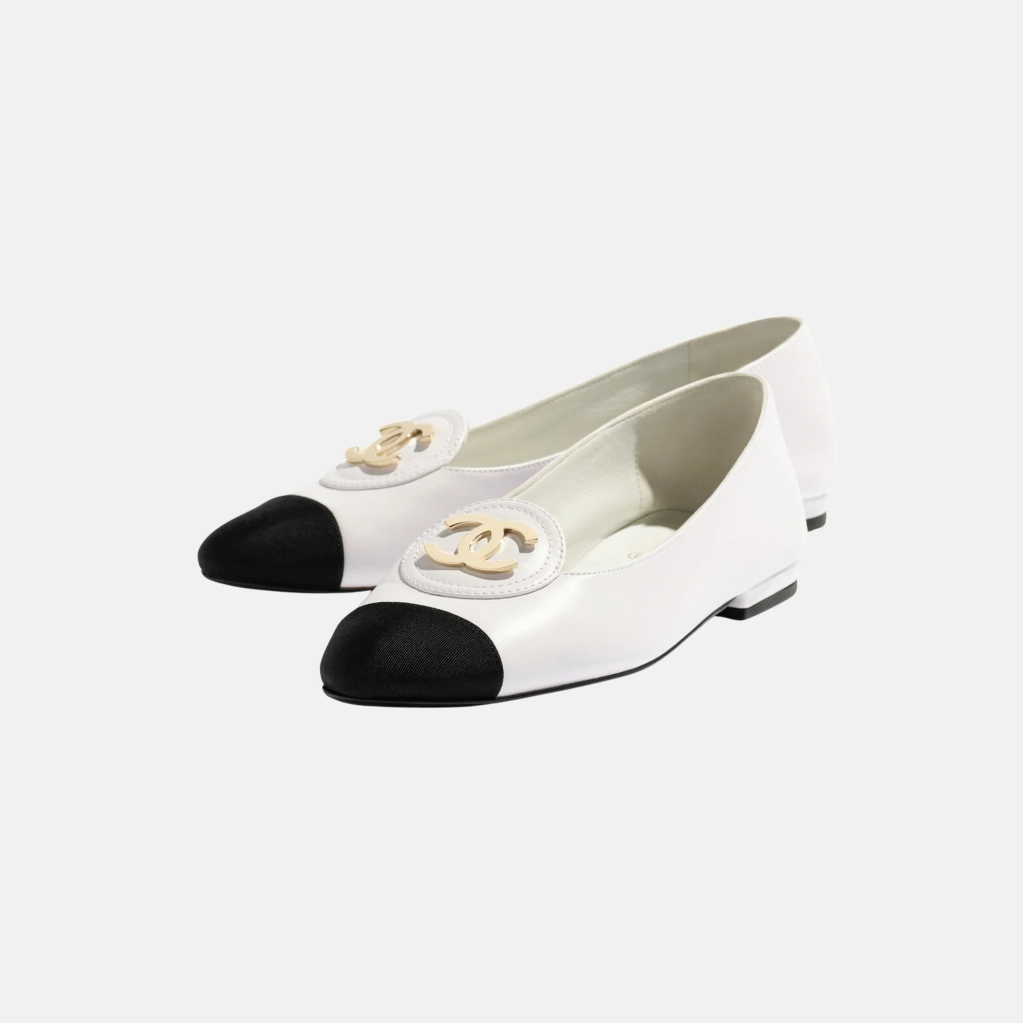 Moccasins in Calfskin and Grosgrain - Image 2