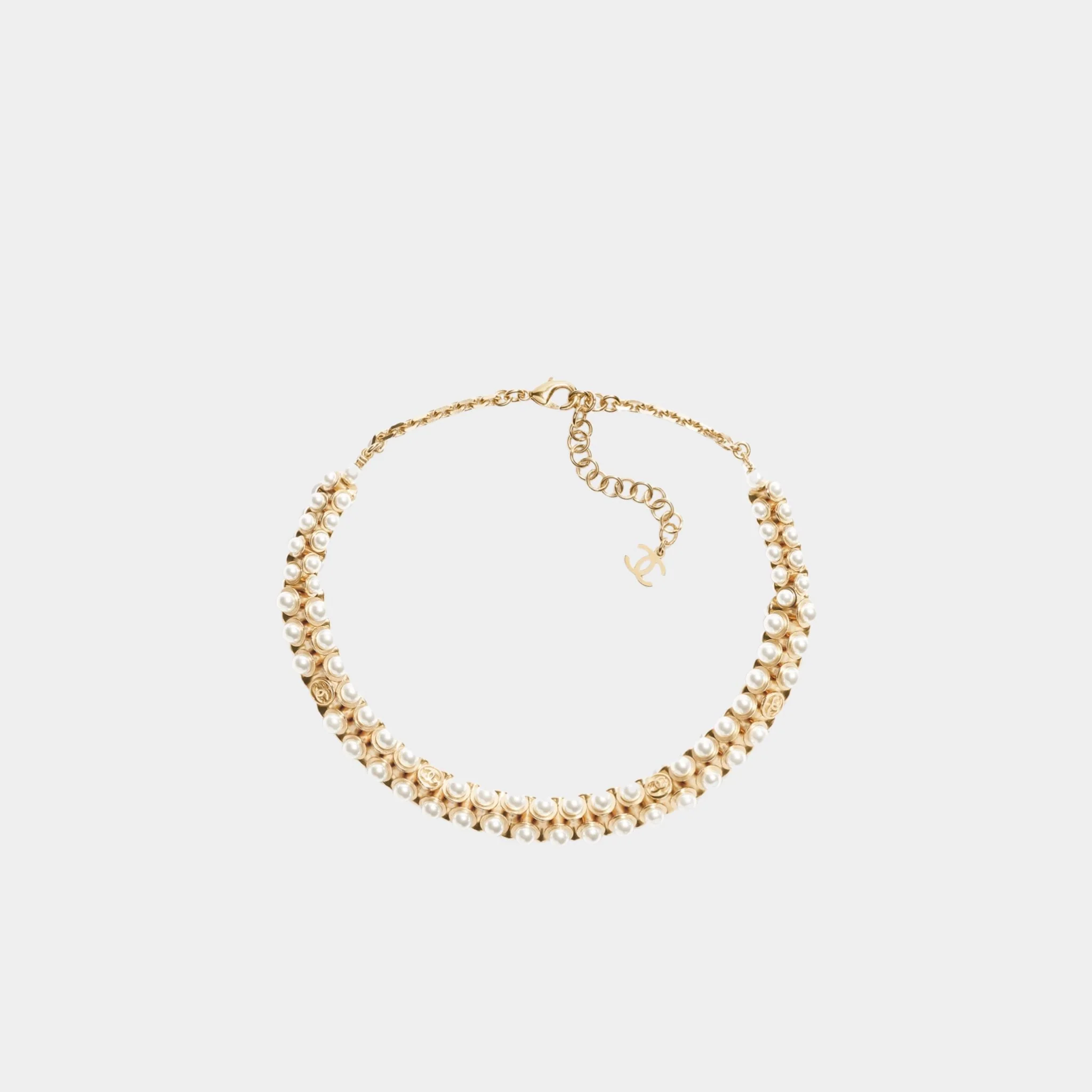 Necklace With Metal & Glass Pearls