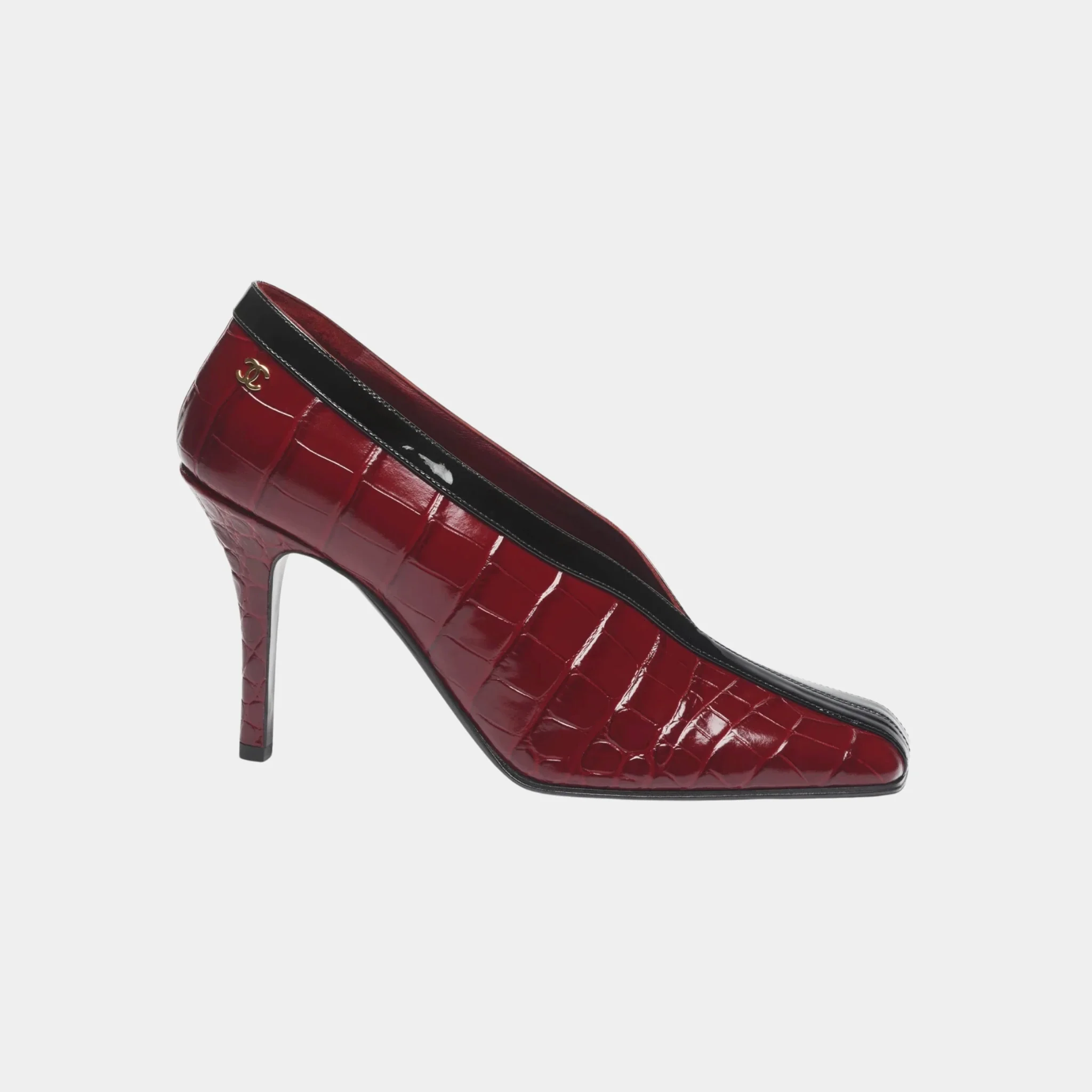 Pumps in Crocodile Embossed Calfskin & Patent Calfskin - Image 4