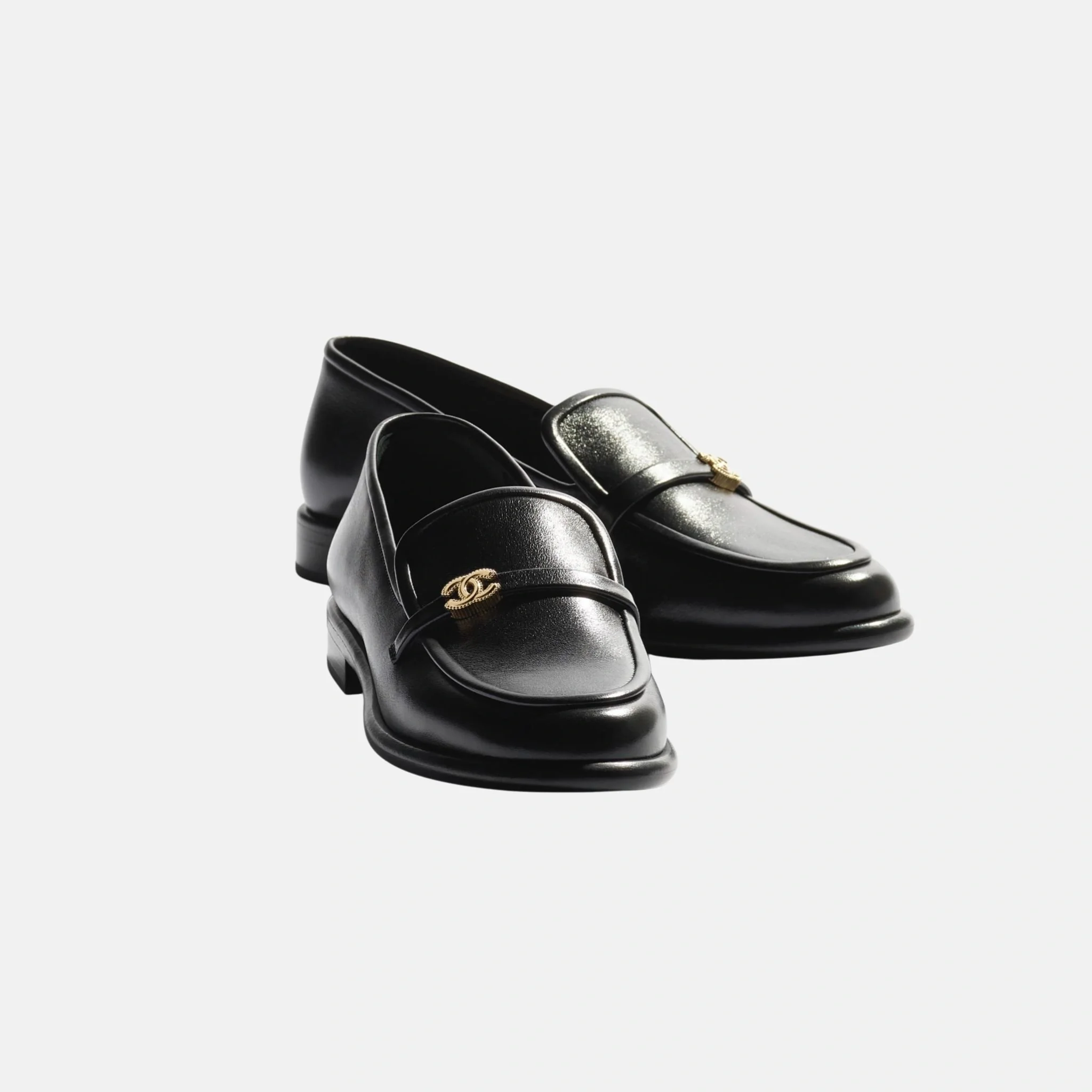 Shiny Moccasins in Calfskin - Image 2