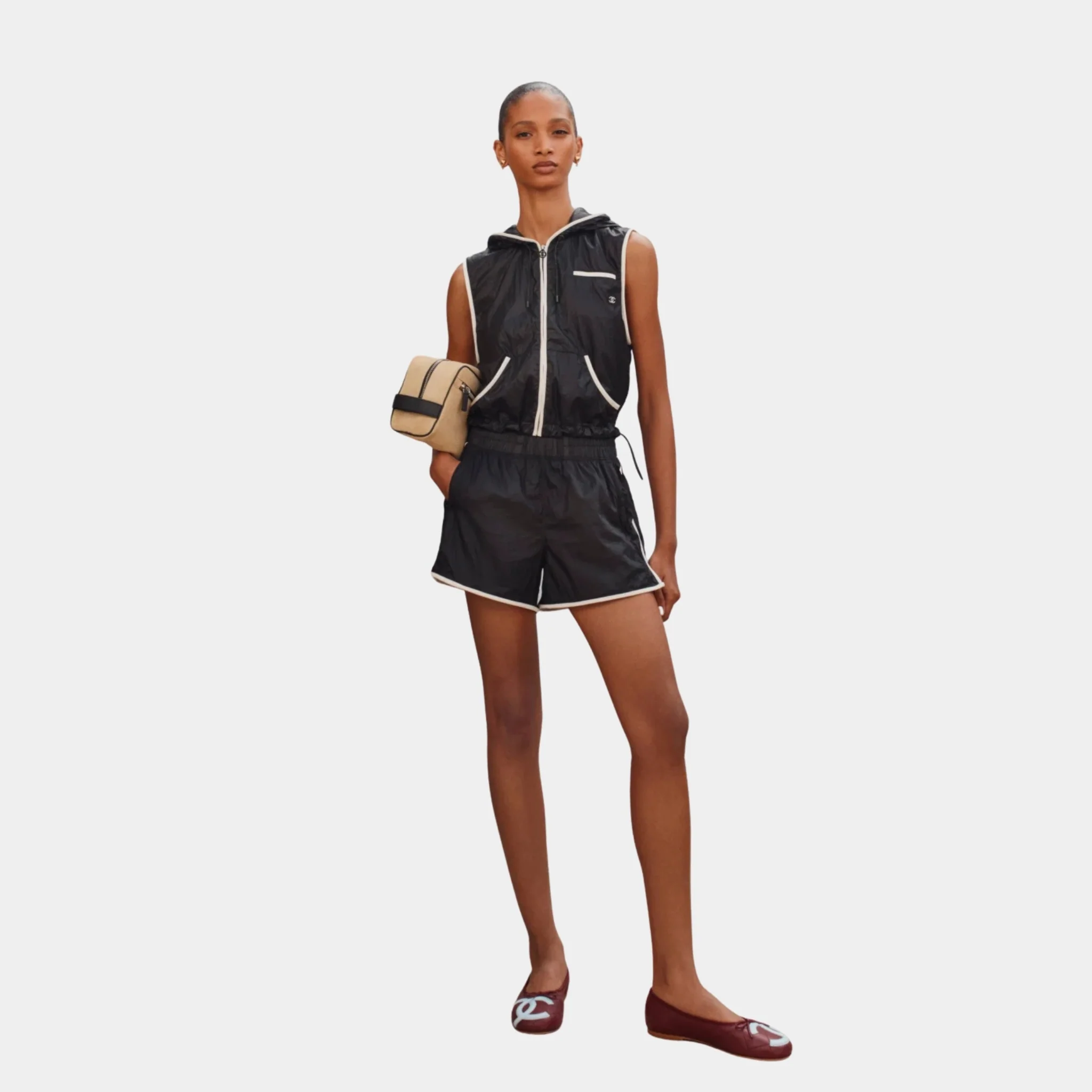 Sleeveless Jacket in Black & White Mixed Fibres