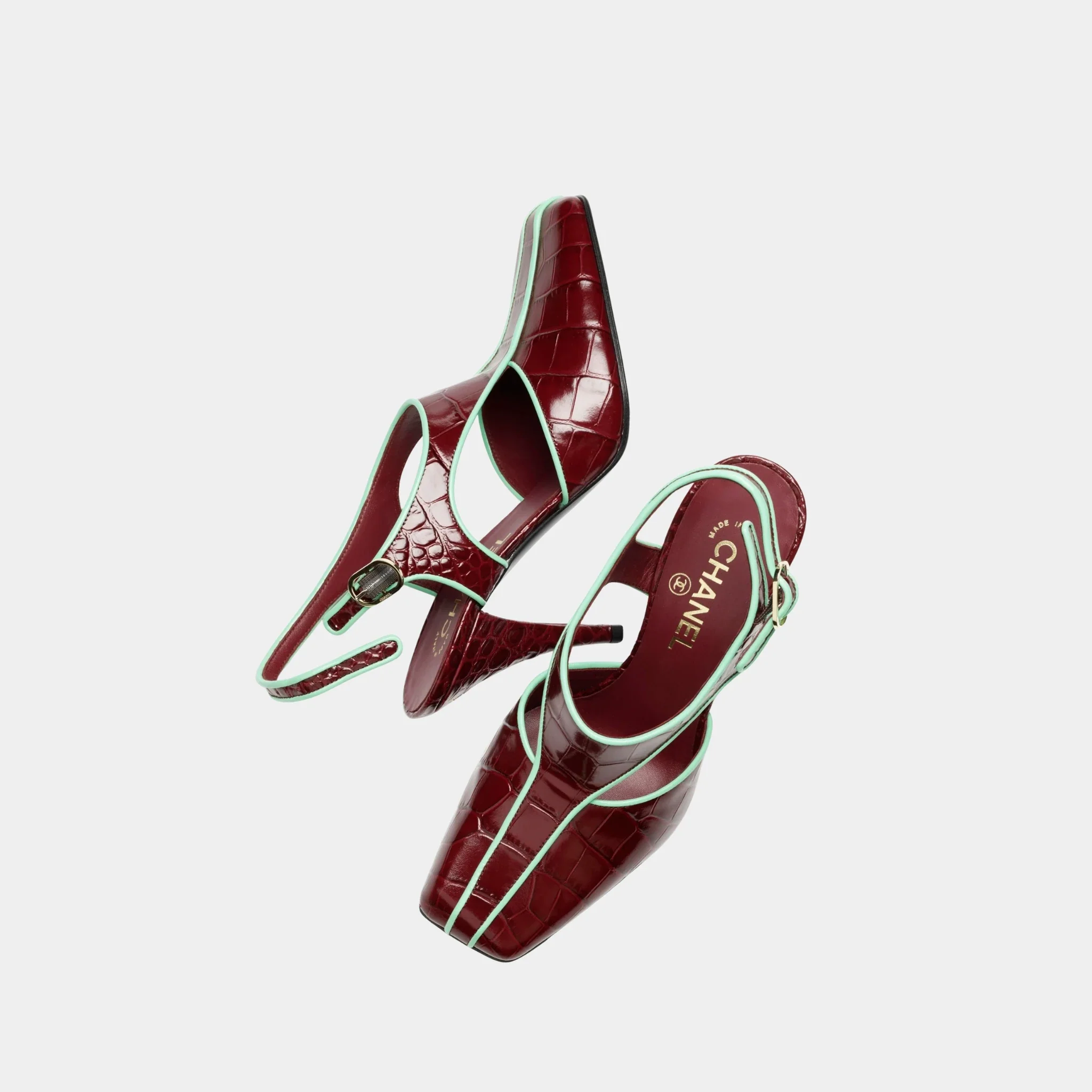 Slingbacks in Crocodile Embossed Patent Calfskin & Lambskin - Image 3