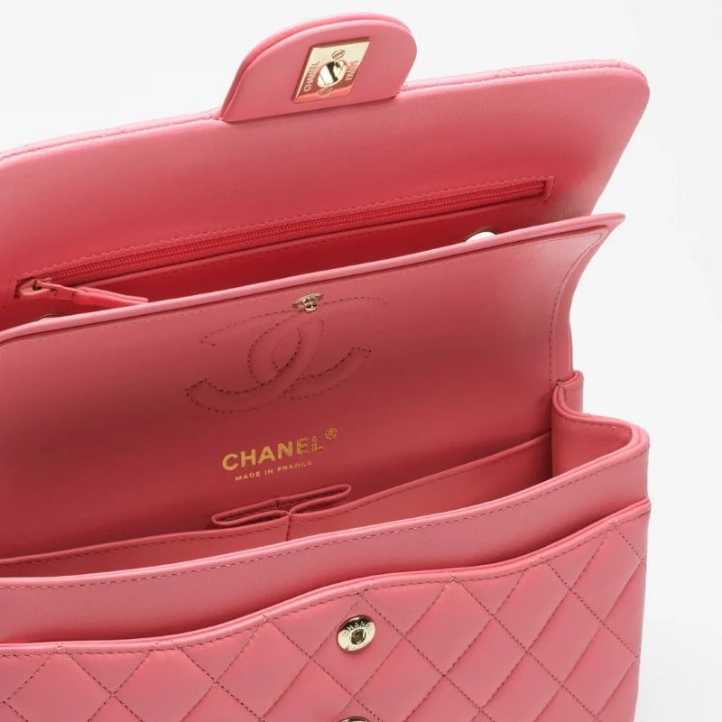 Small Classic Handbag Fall-Winter 2024/25 - Image 2