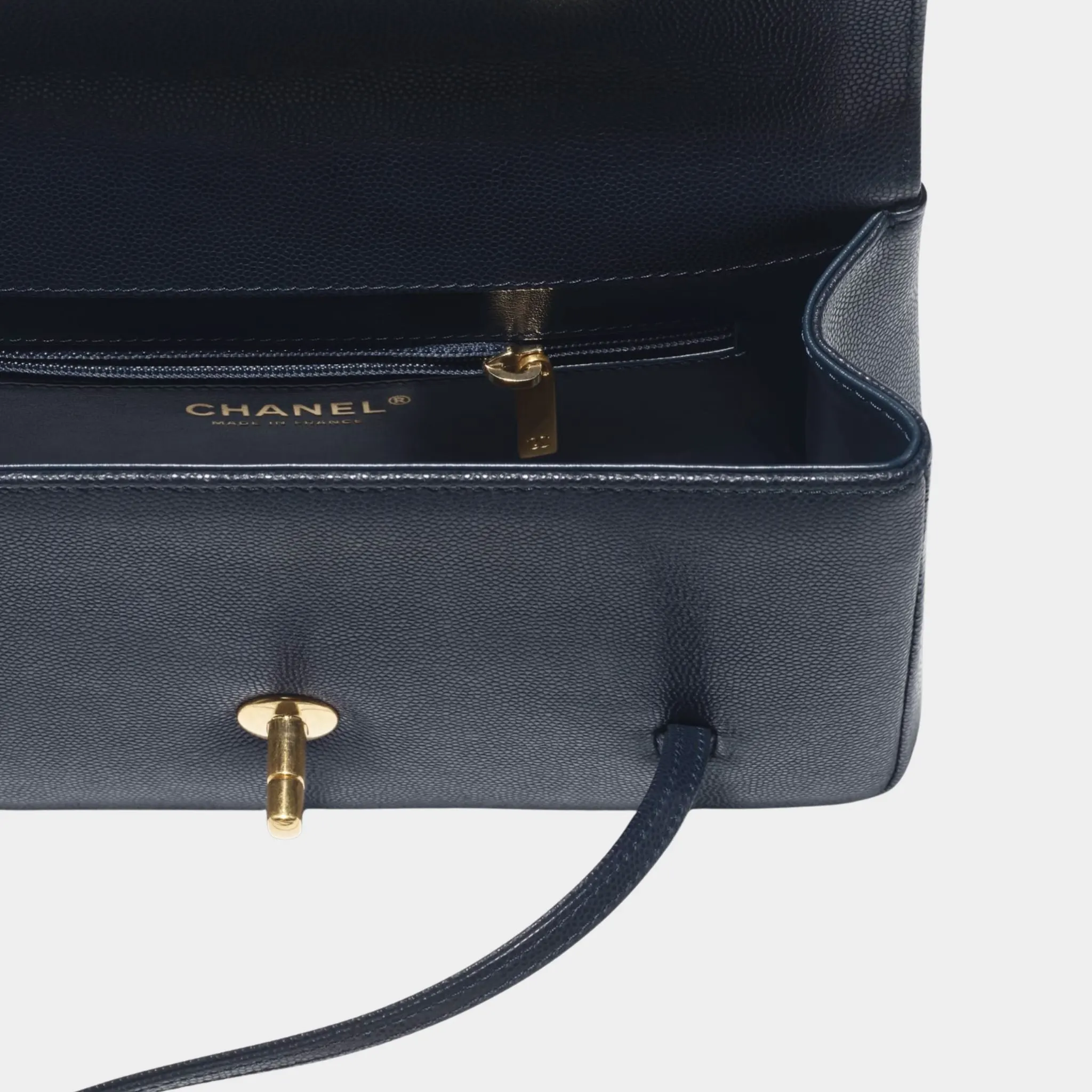 Small Flap Bag Grained Shiny Calskin & Gold Tone Metal - Image 3