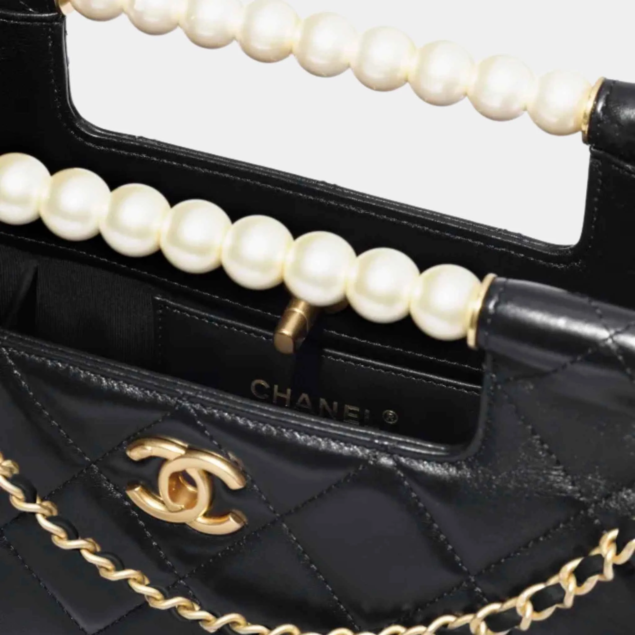 Small Tote Shiny Lambskin Pearls Gold-Tone Metal Black - Image 3
