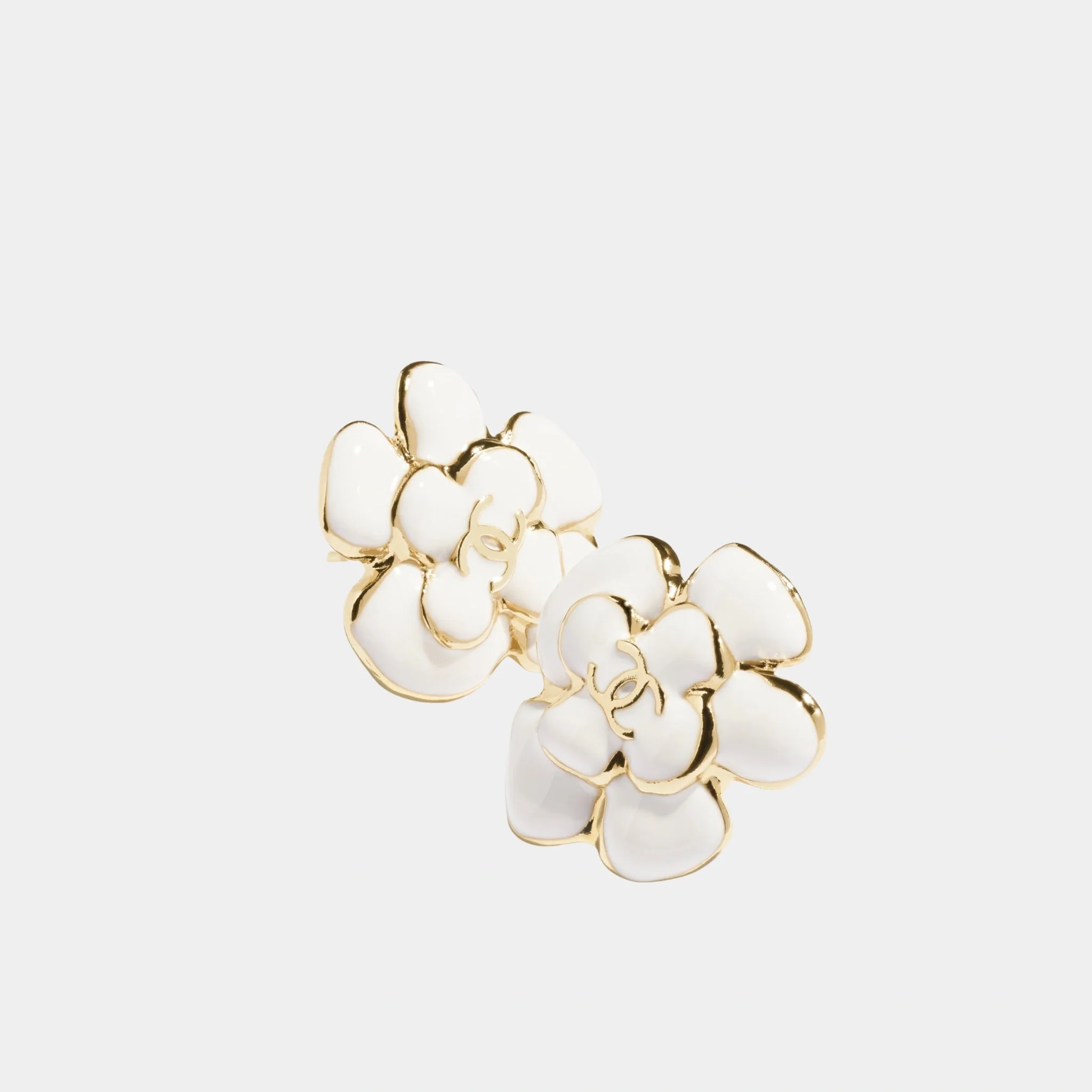 Stud Earrings in Metal and Resin - Image 4