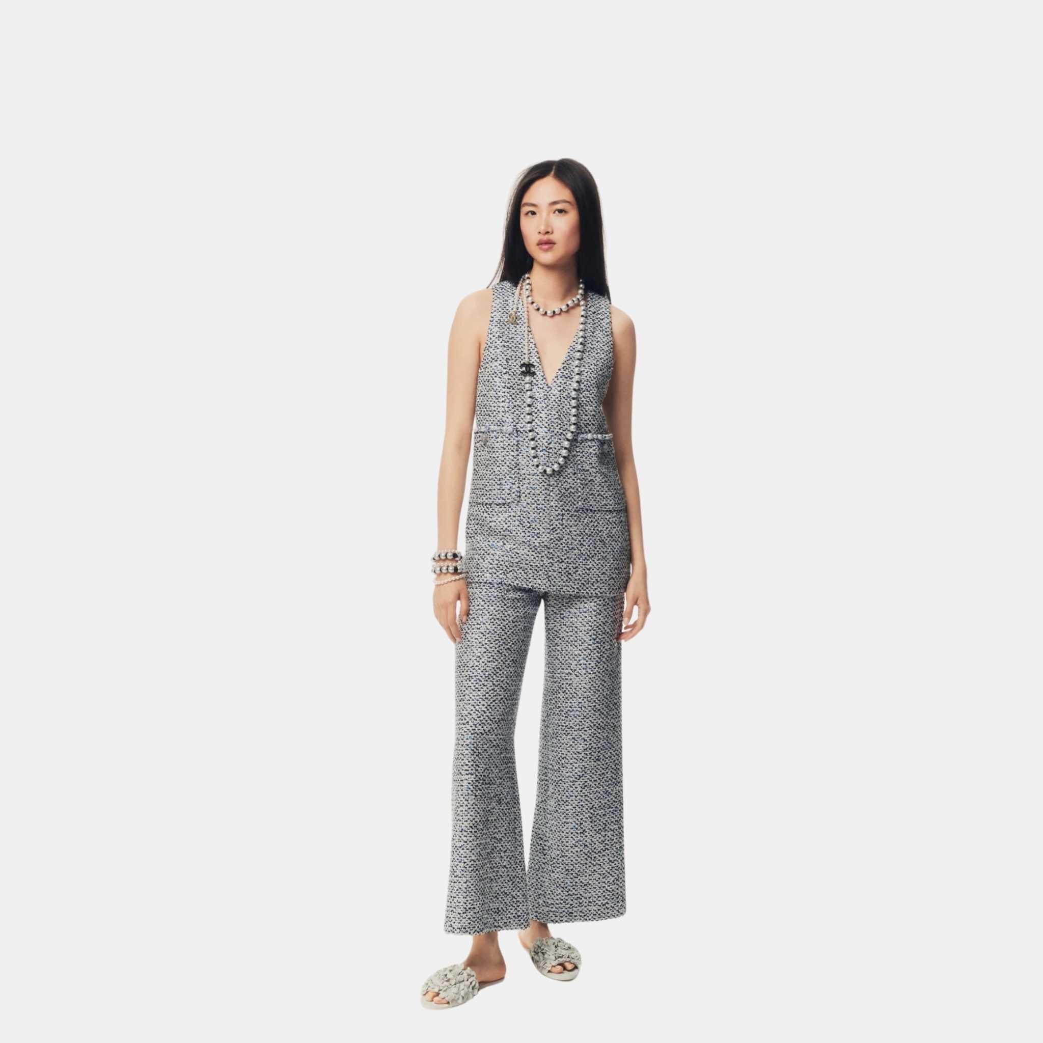 Top Glittered Tweed And Imitation Pearls White Blue And Black