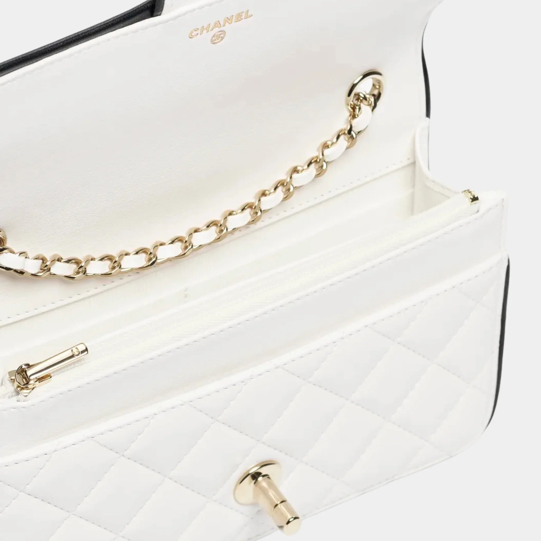 Wallet On Chain in Lambskin - Image 5