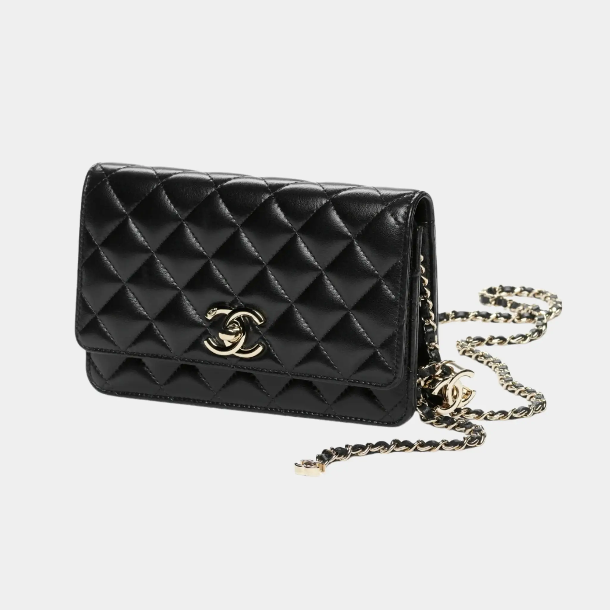 Wallet On Chain in Shiny Lambskin & Gold-Tone Metal