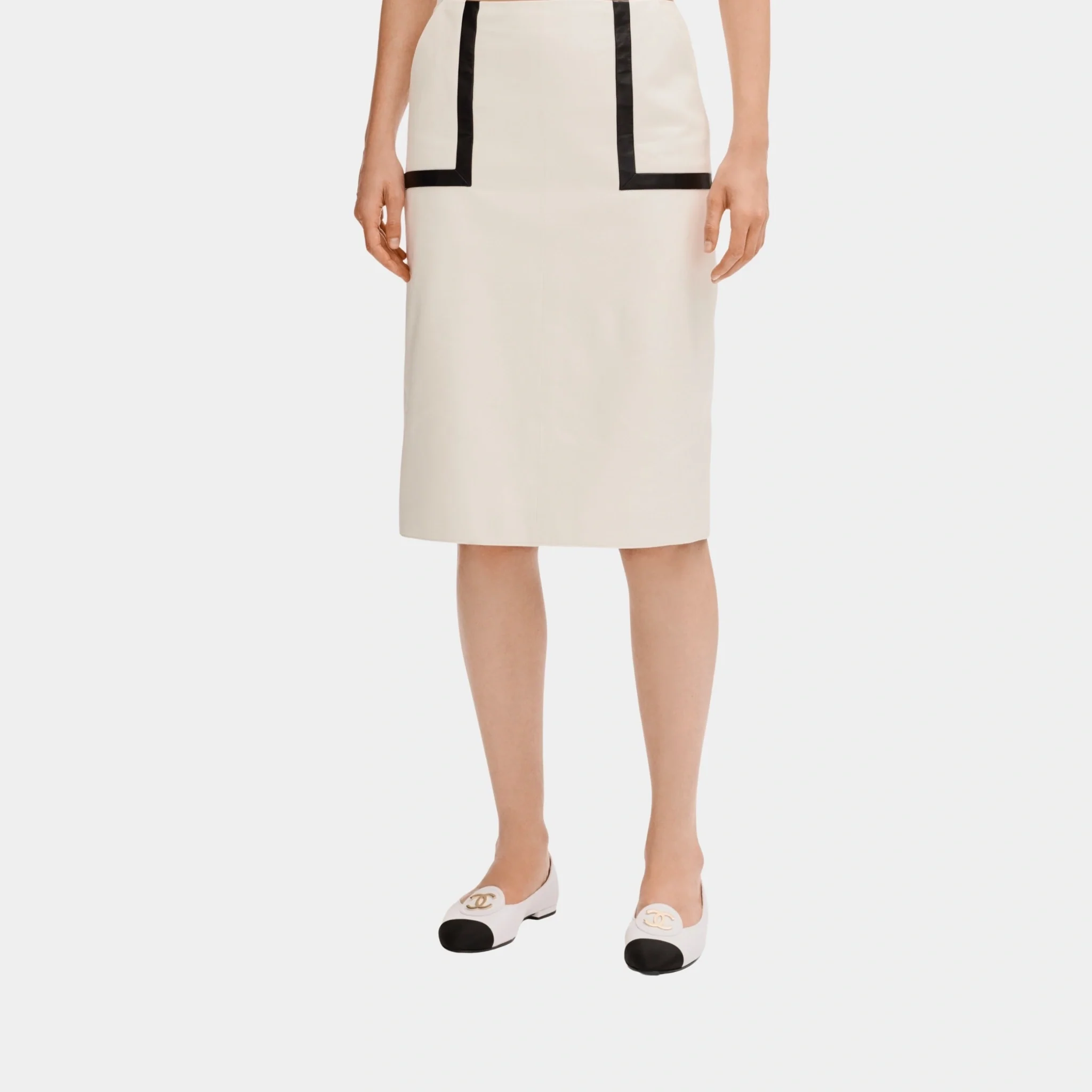 White and Black Skirt in Lambskin