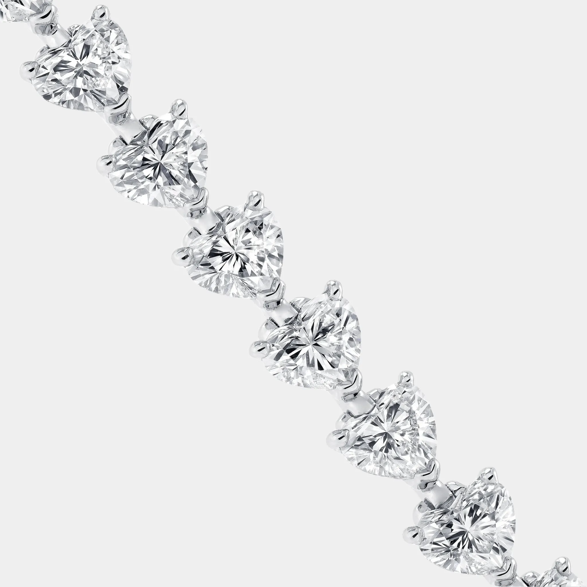 Classic Graff Heart Shape Diamond Bracelet - Image 3