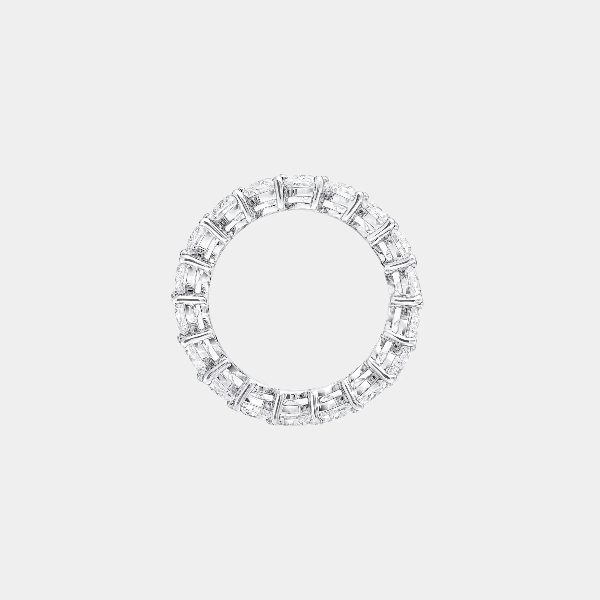 Classic Graff Heart Shape Diamond Wedding Band - Image 3