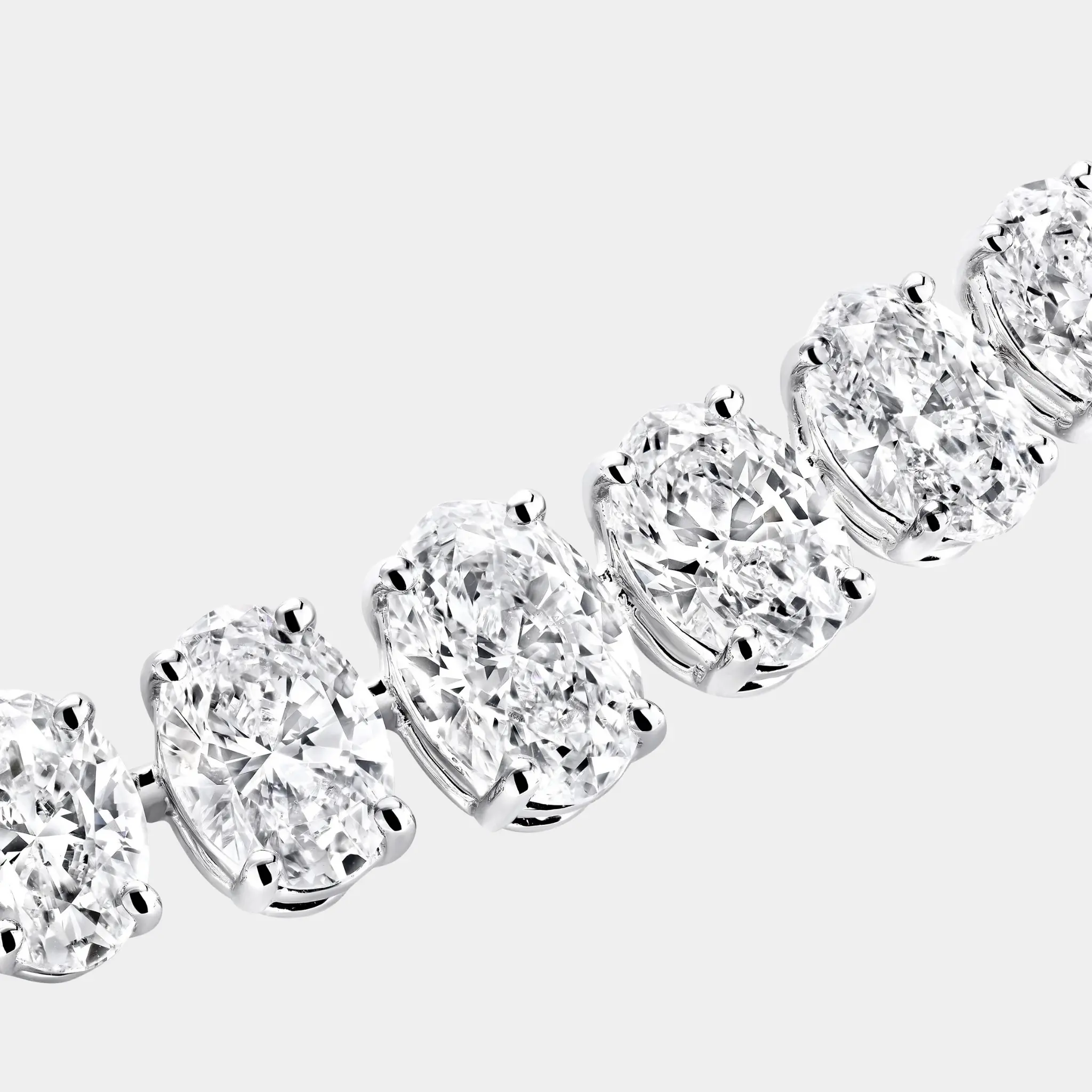 Classic Graff White Oval Diamond Graduated Line Necklace - Image 3