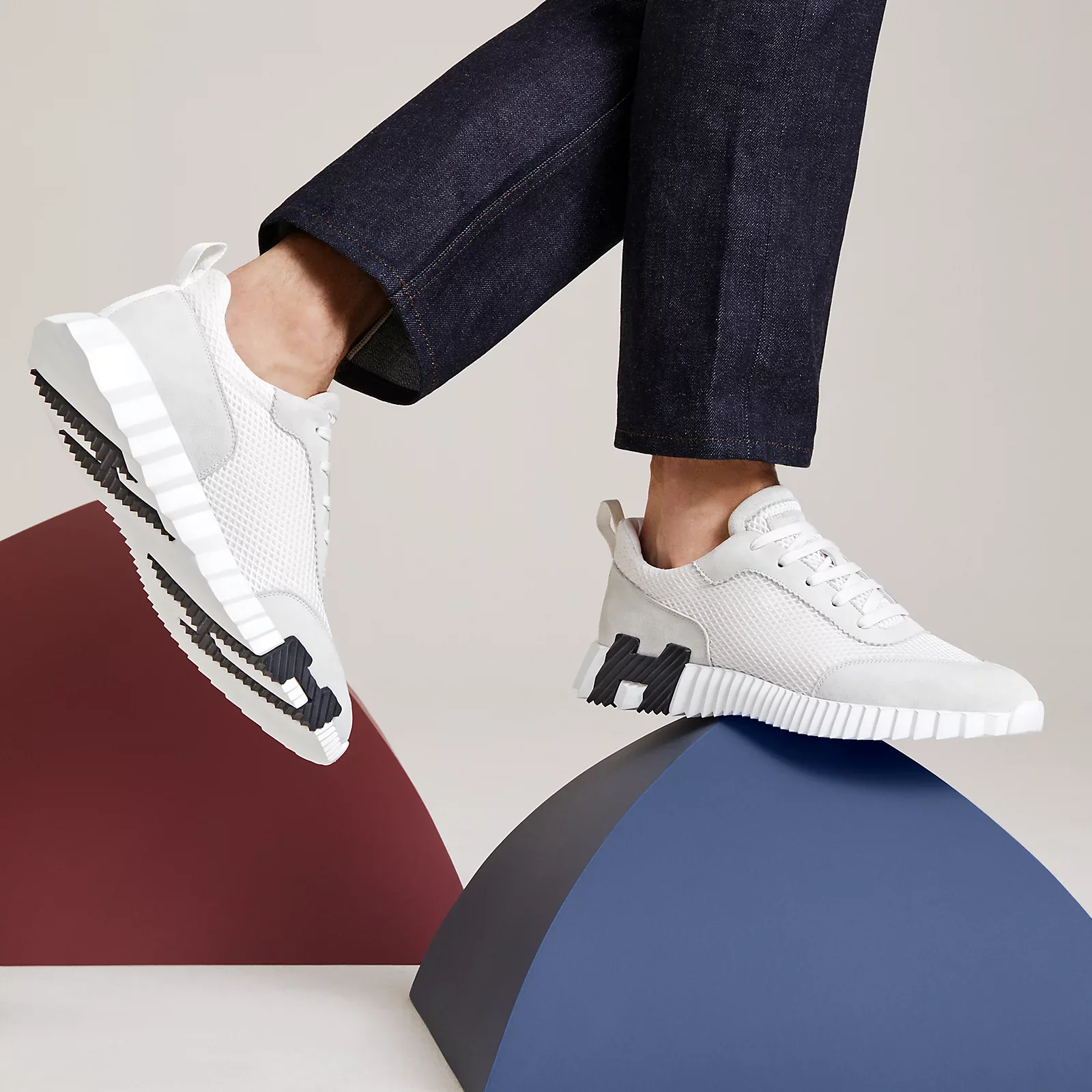Bouncing sneaker - Image 7