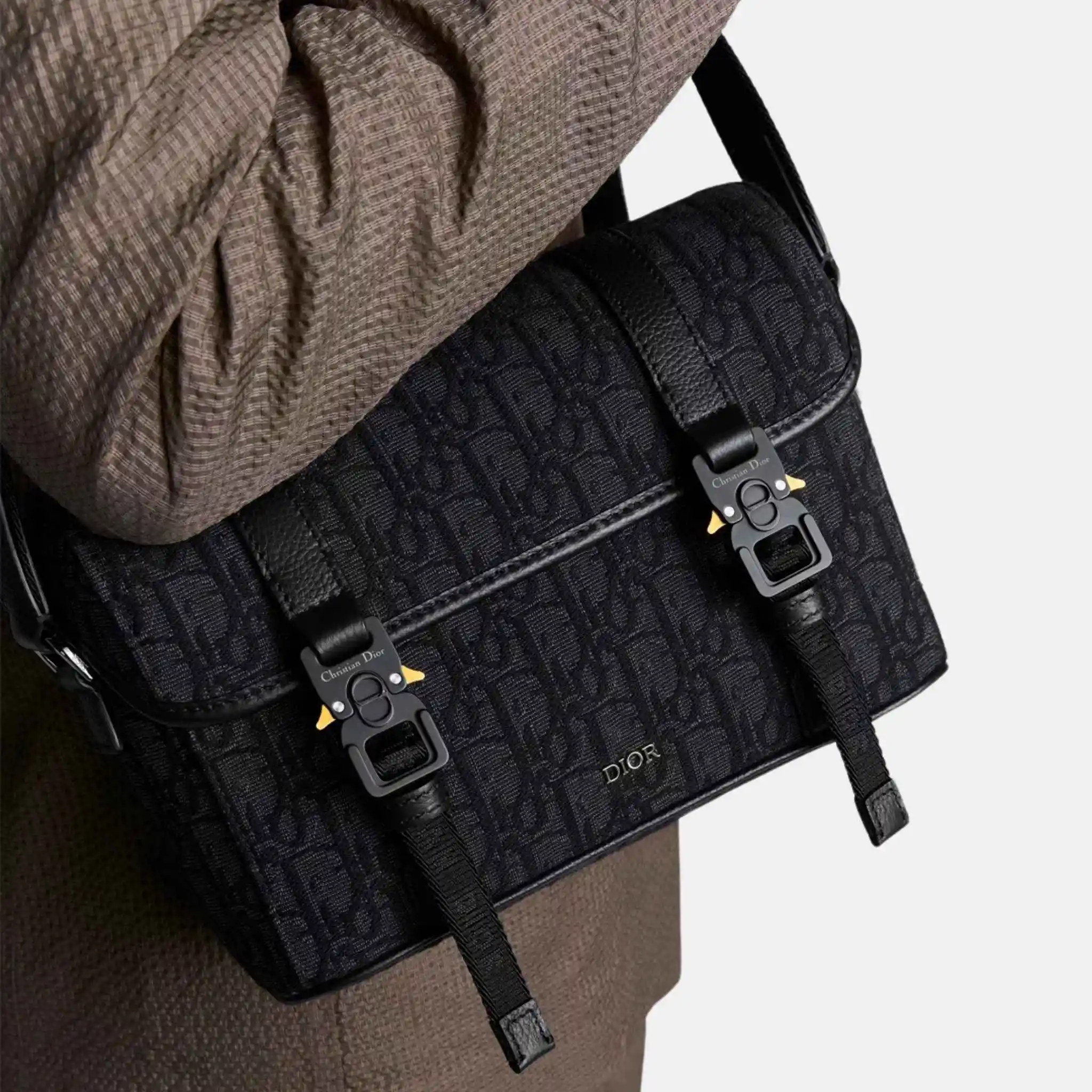 Hit The Road Messenger Bag In Grained Calfskin - Image 6