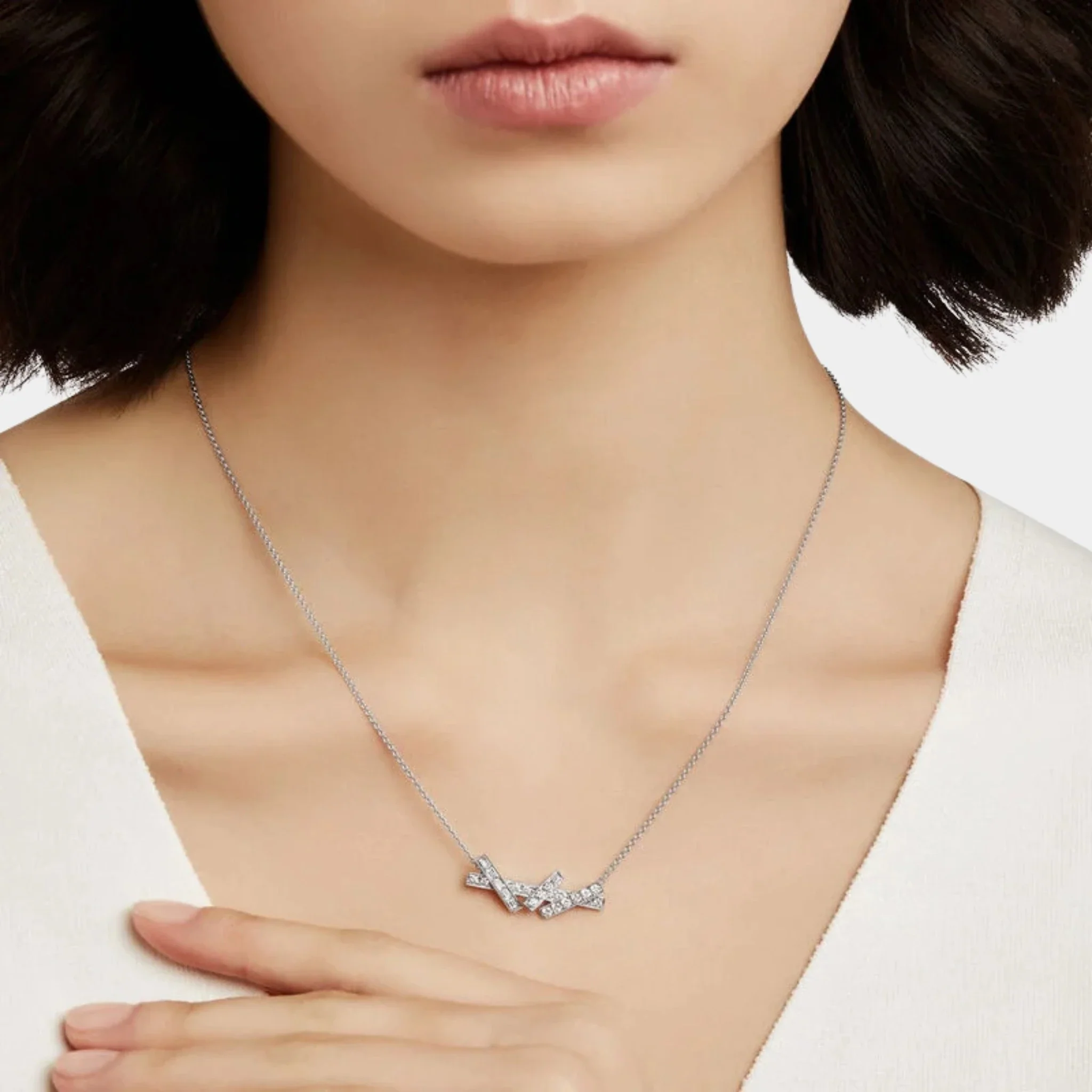 Threads Diamond Mini Pendant - Image 2