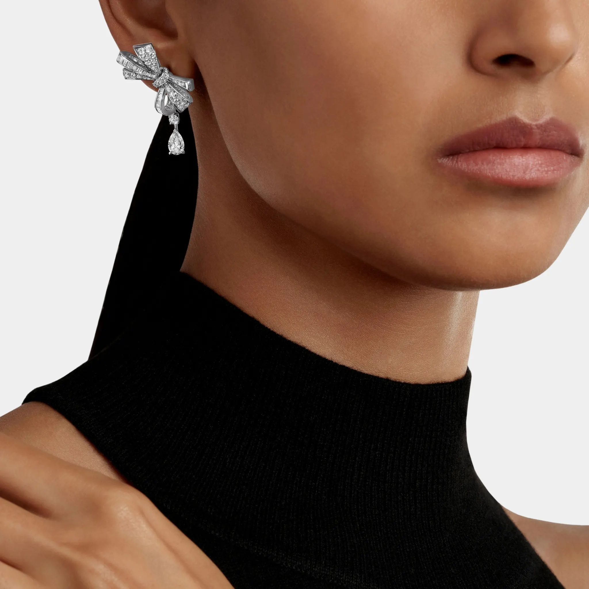 Tildas Bow Classic Diamond Drop Earrings - Image 2