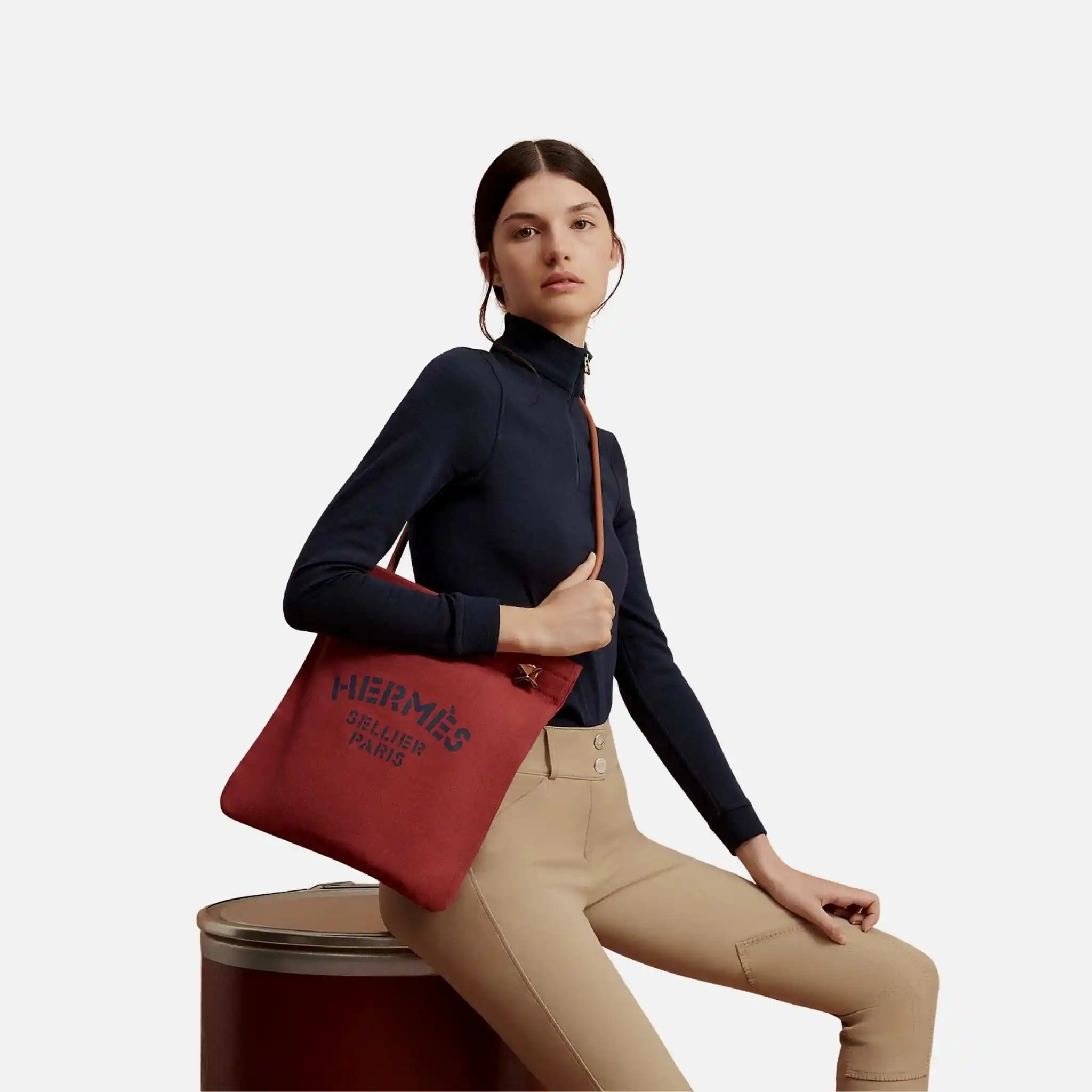 Aline Grooming Bag - Image 4