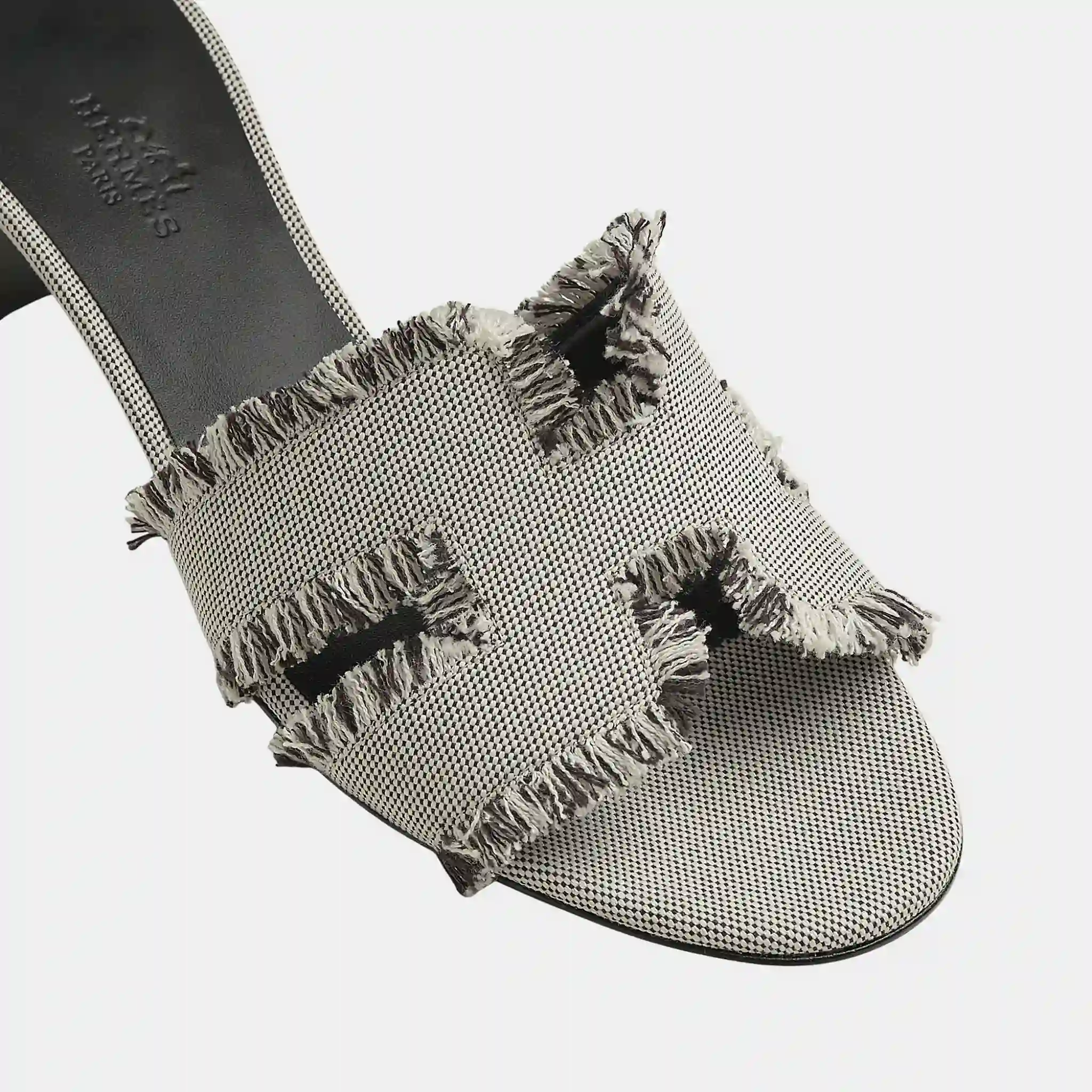Oasis Sandal in Maxi Fringed H Canvas - Image 3