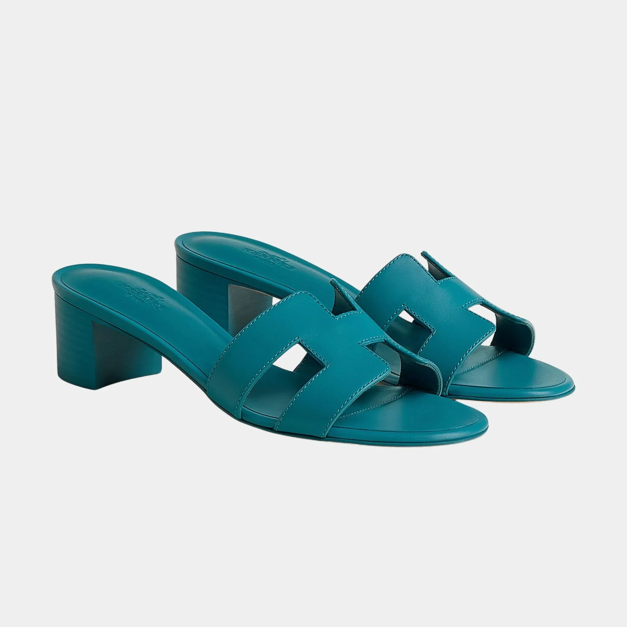 Oasis Sandals in Calfskin