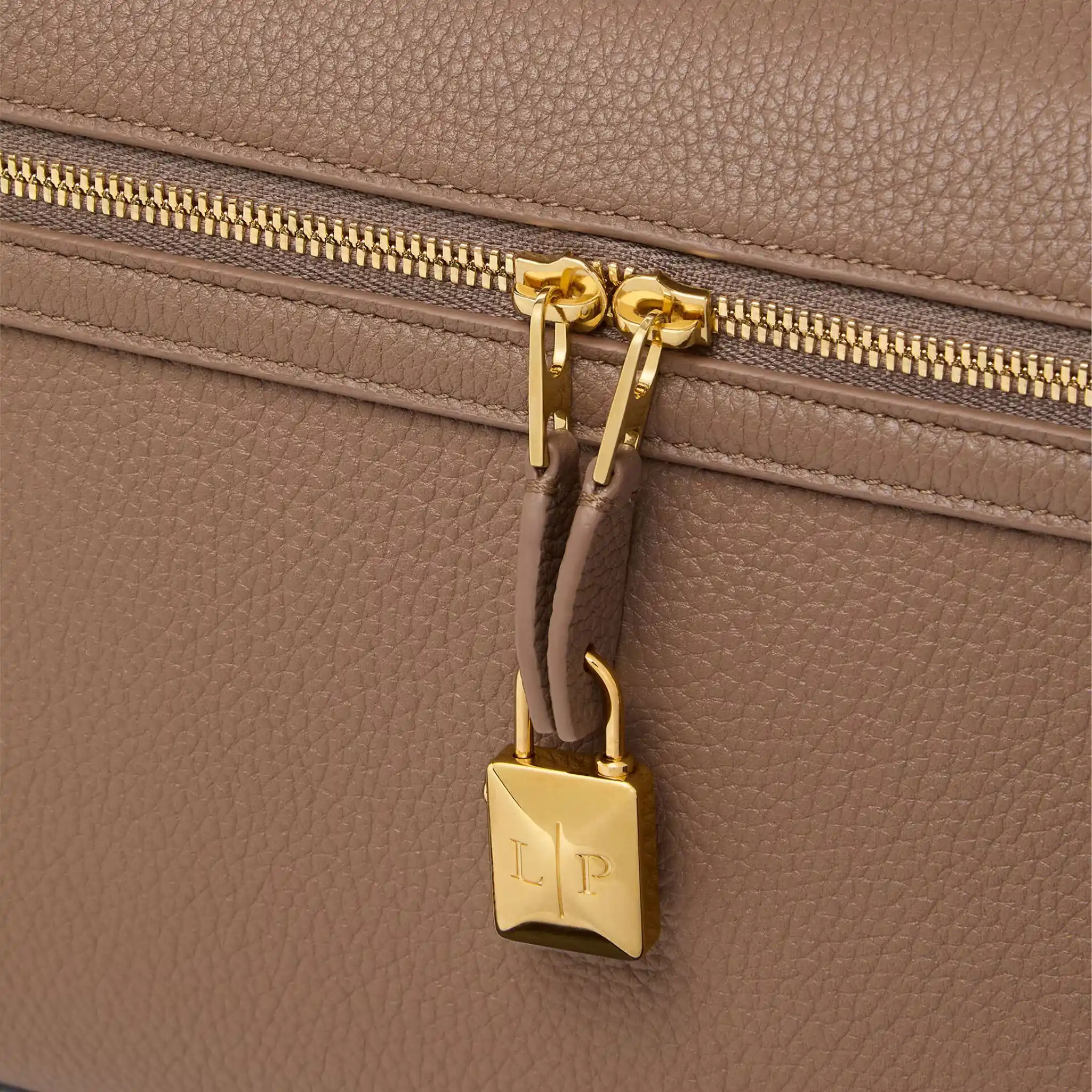 Extra Softy Bag L33 Calfskin - Image 2