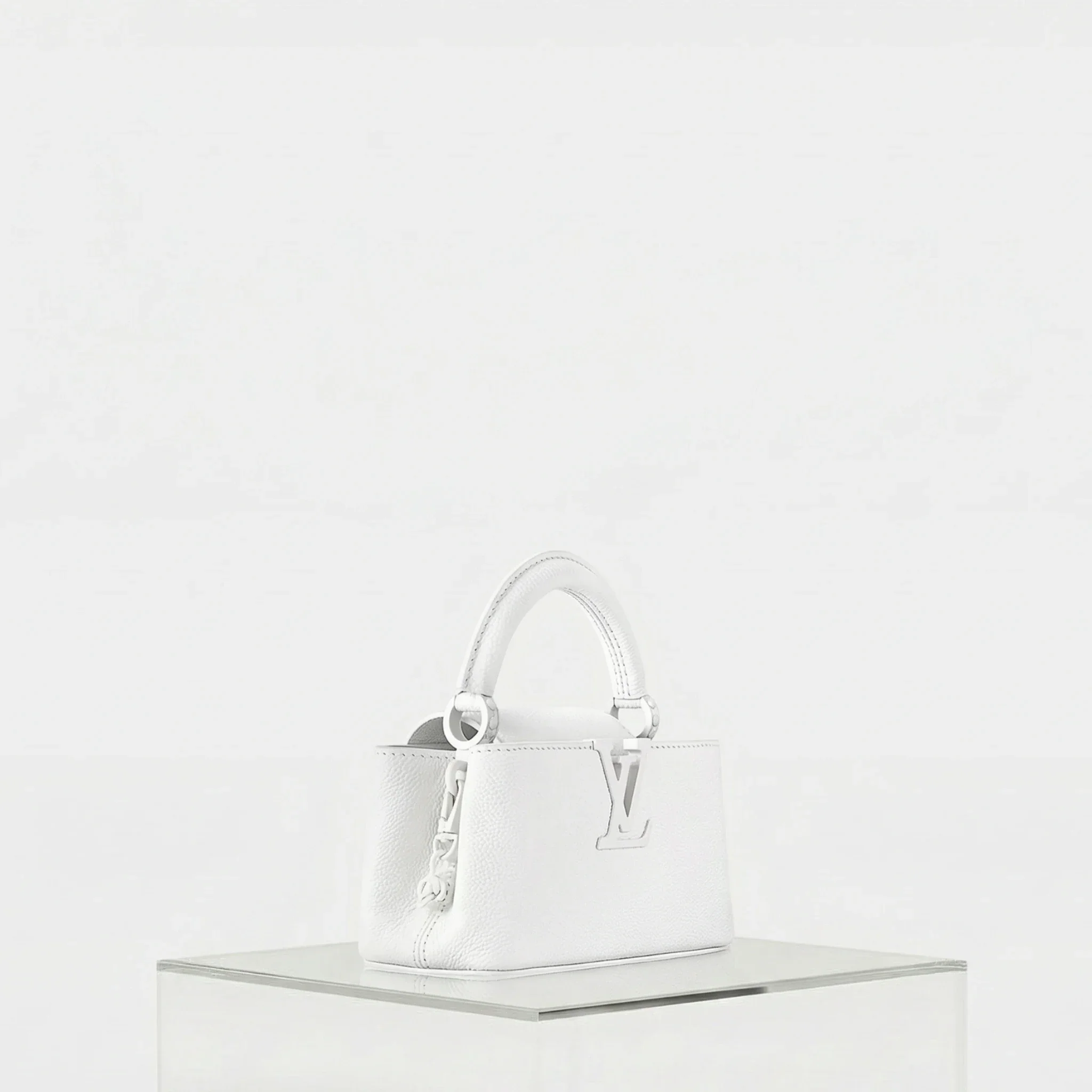 Capucines East West Mini Handbag Taurillon Leather - Image 2