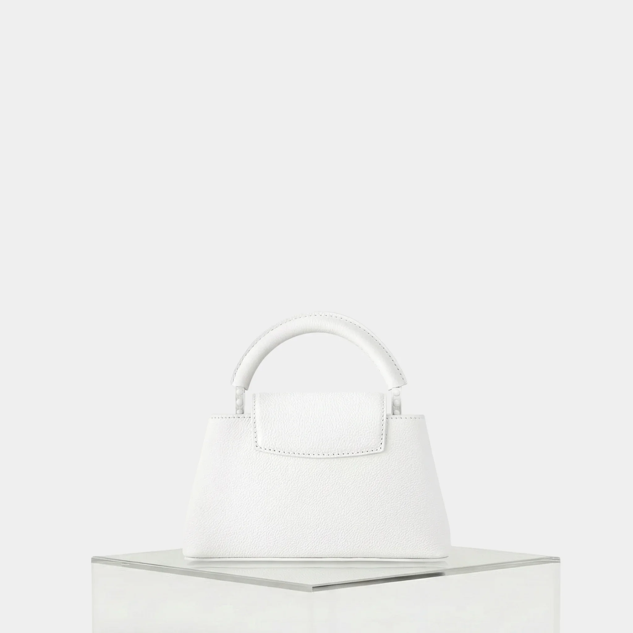 Capucines East West Mini Handbag Taurillon Leather - Image 3