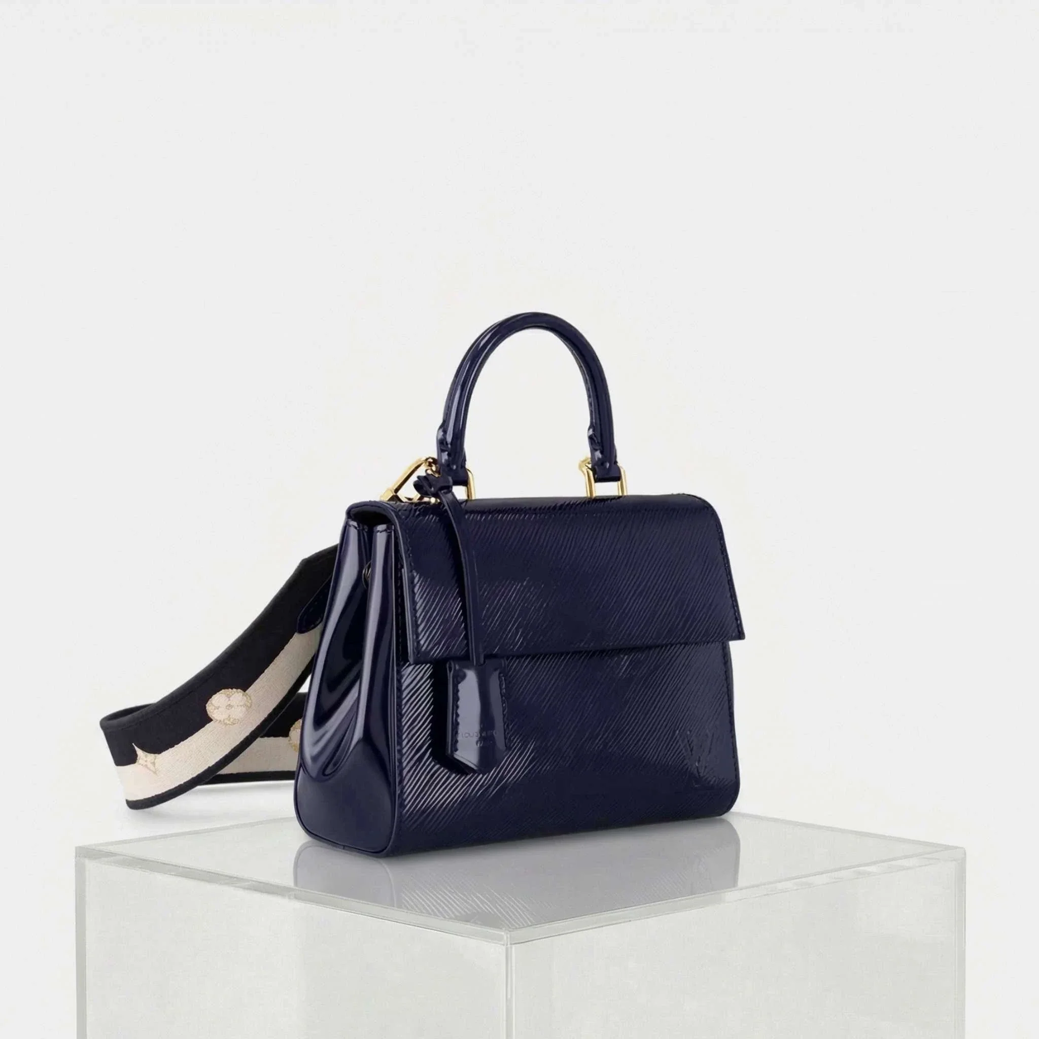 Cluny Mini Varnished Epi Cowhide Leather Handbag - Image 8