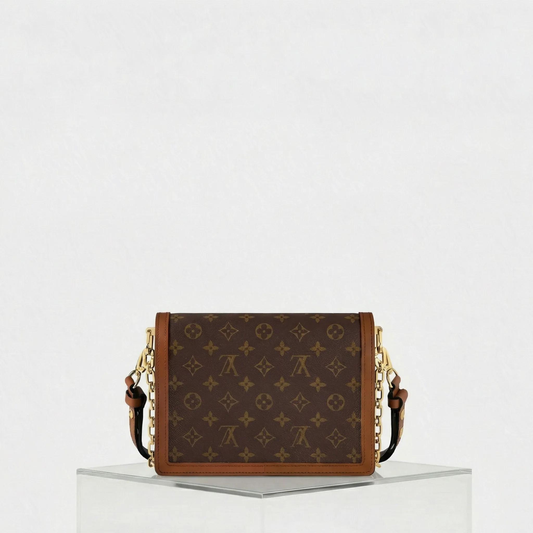 Dauphine MM Bag Monogram and Monogram Reverse Coated Canvas - Image 3