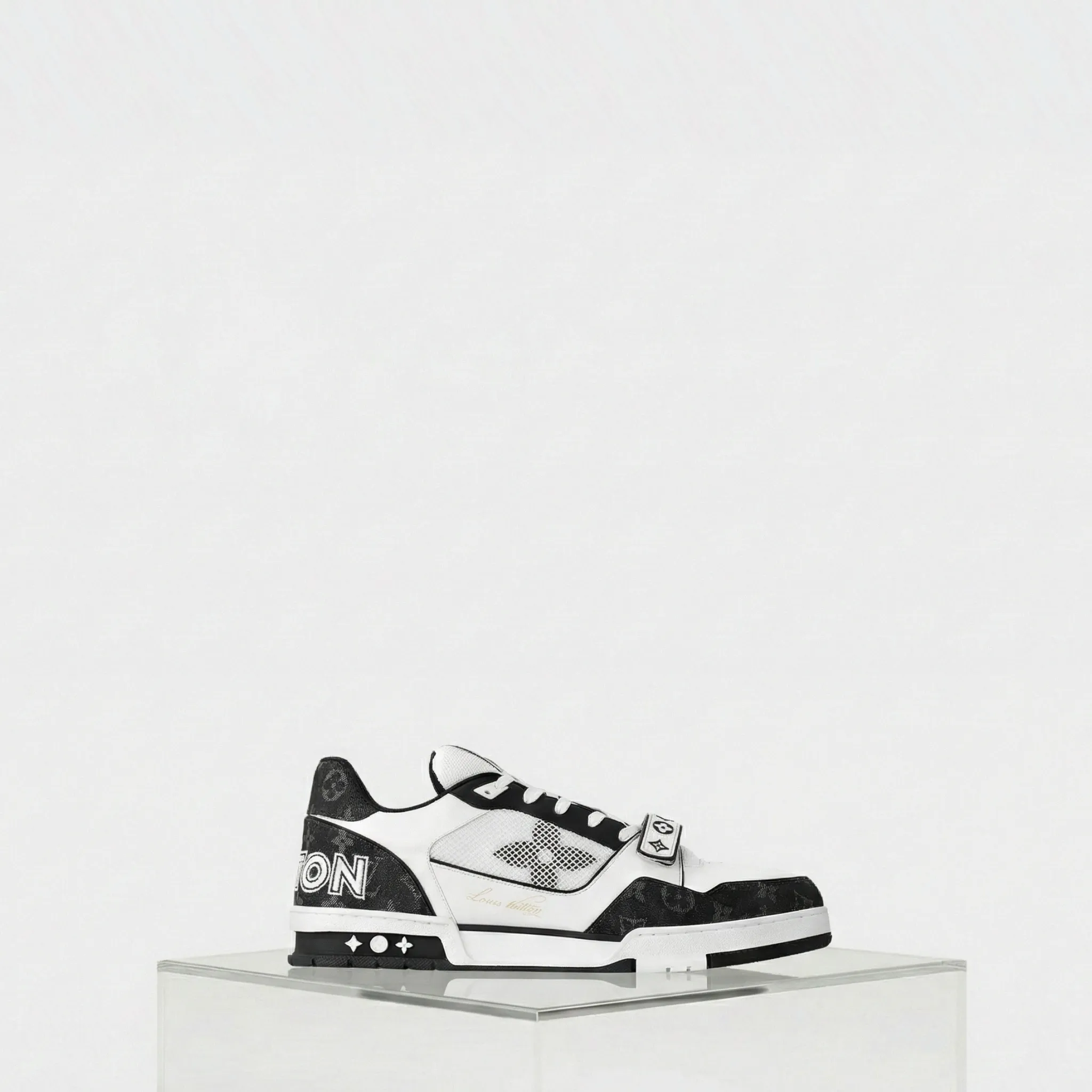 LV Trainer Sneaker Denim - Image 2