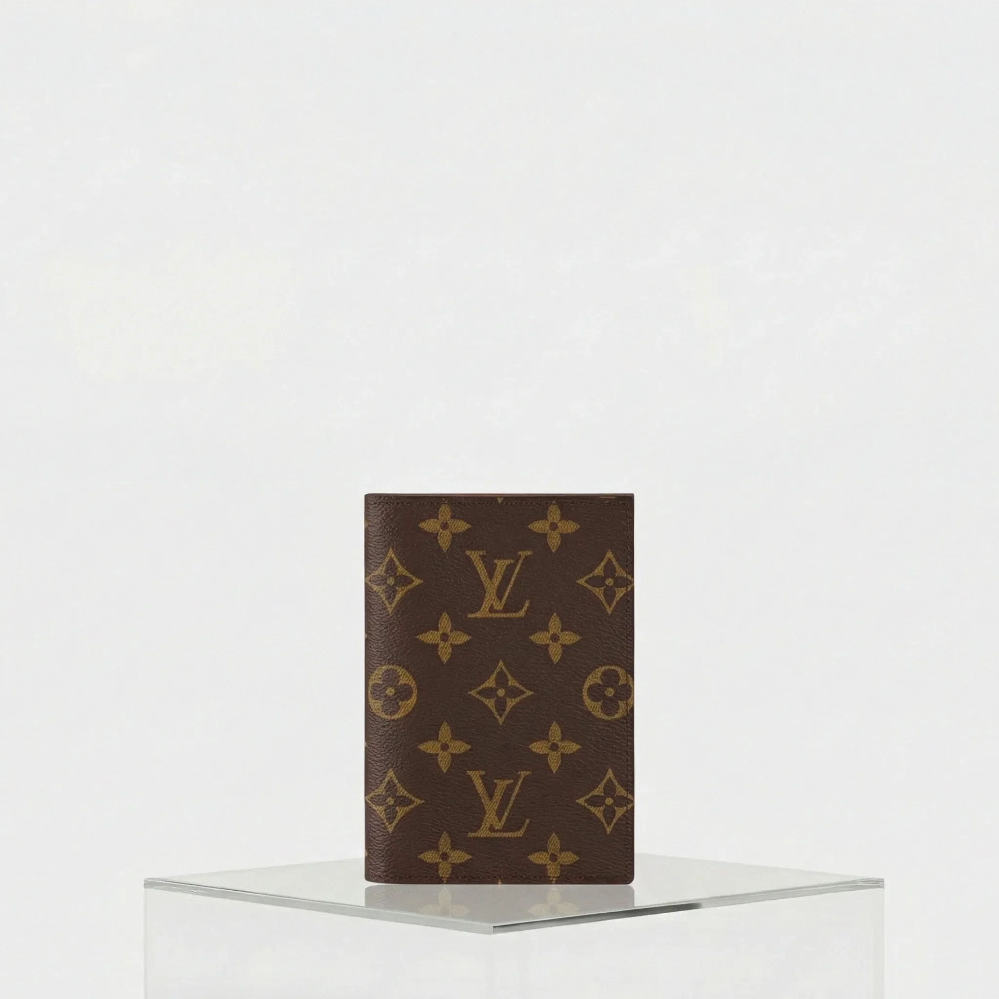 Passport Cover Monogram Canvas