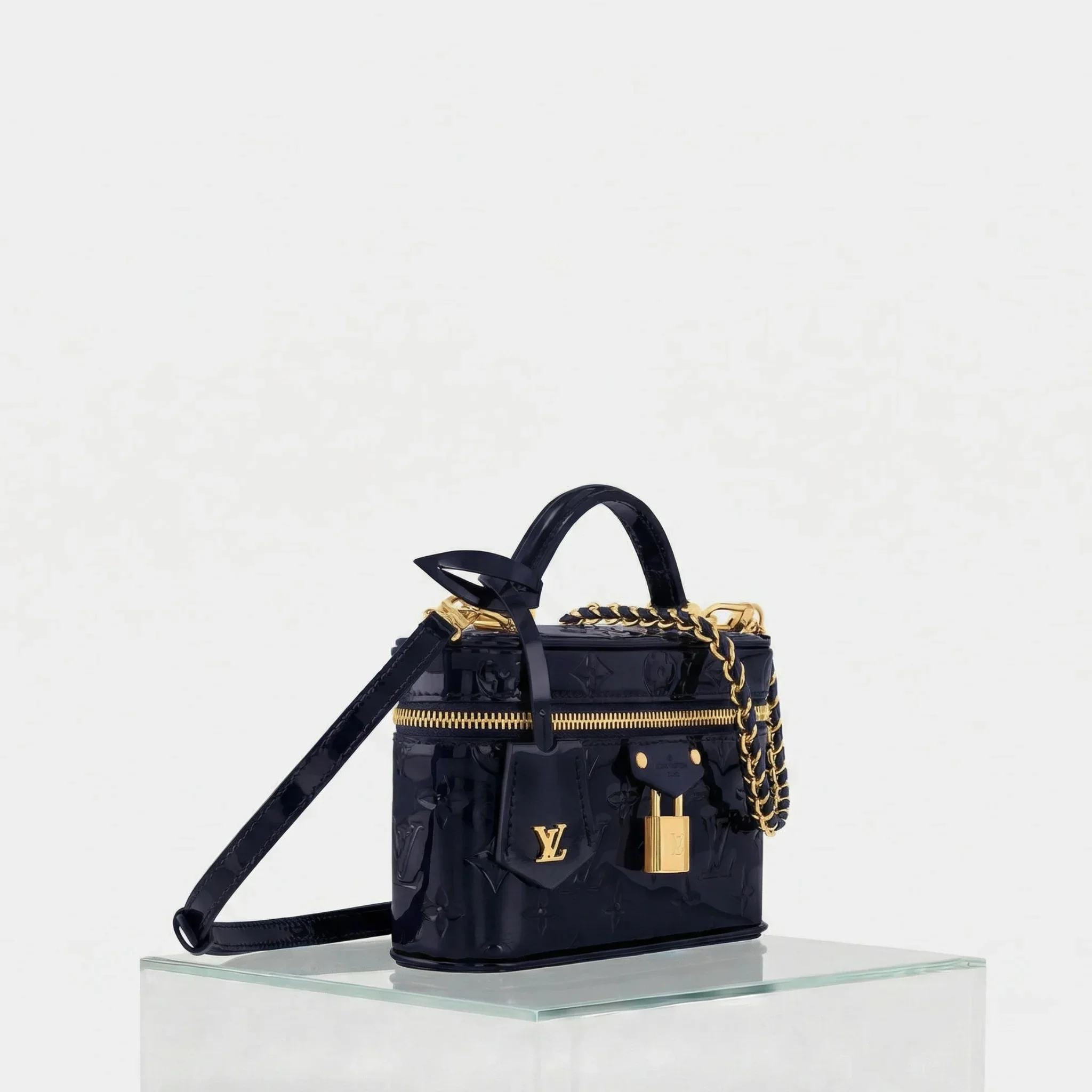 Vanity Chain Pouch Monogram Vernis - Image 2